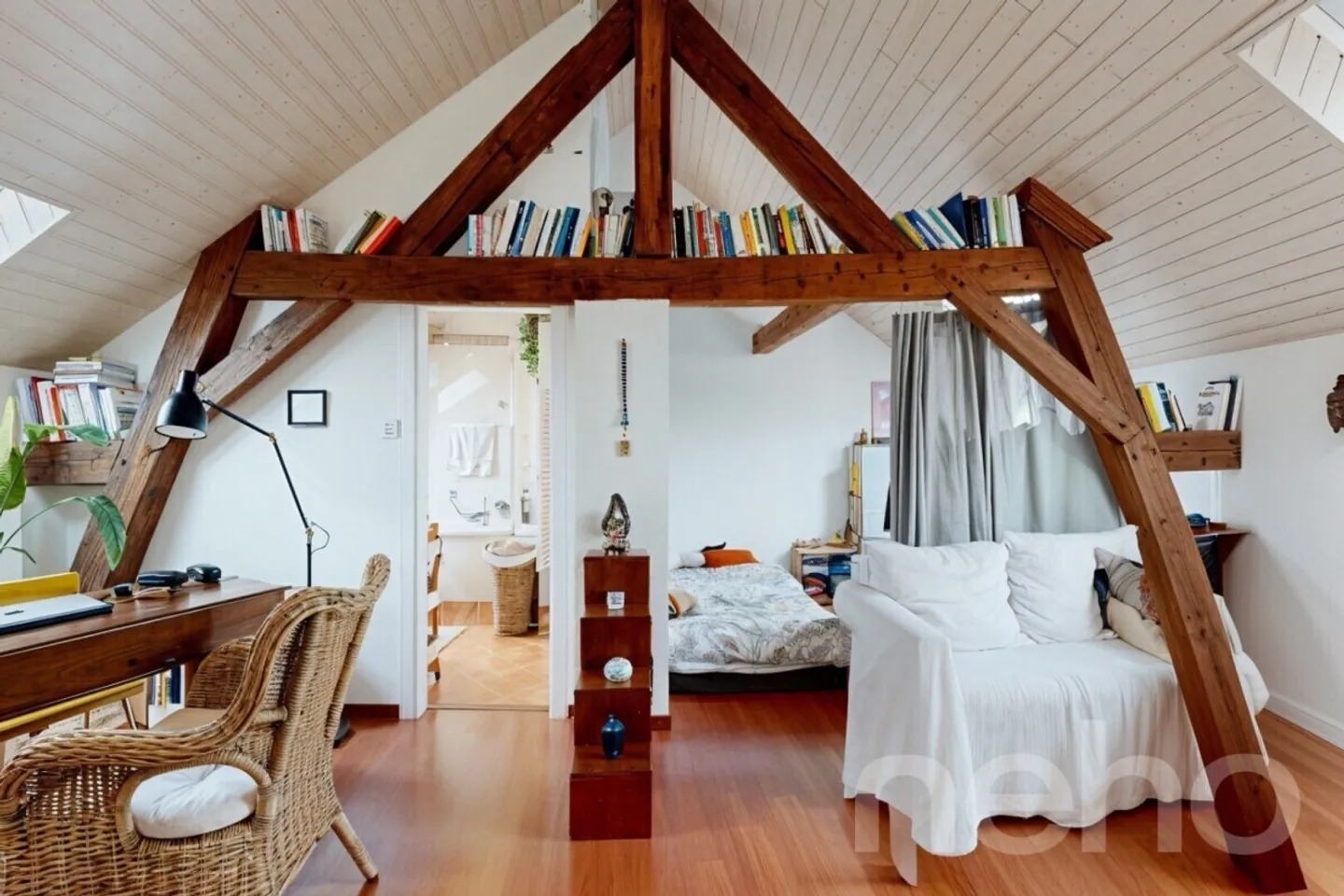 5.5 Room House with Studio: Ideal Investment in Aubonne - Photo 4 of 12