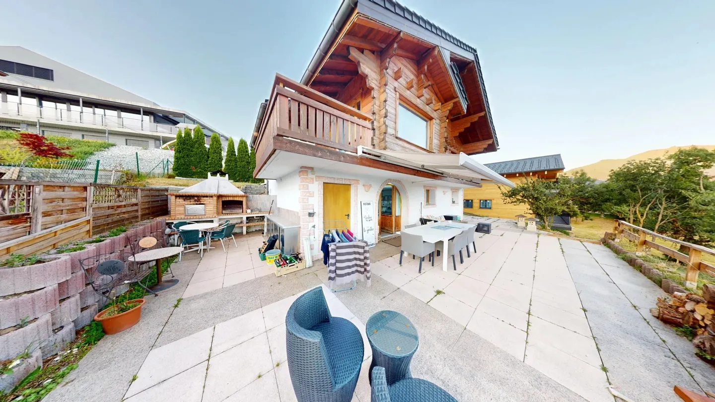 Wunderschönes Chalet mit 5,5 Zimmern und Panoramablick in einer Zweitwohnung - Foto 1 von 38