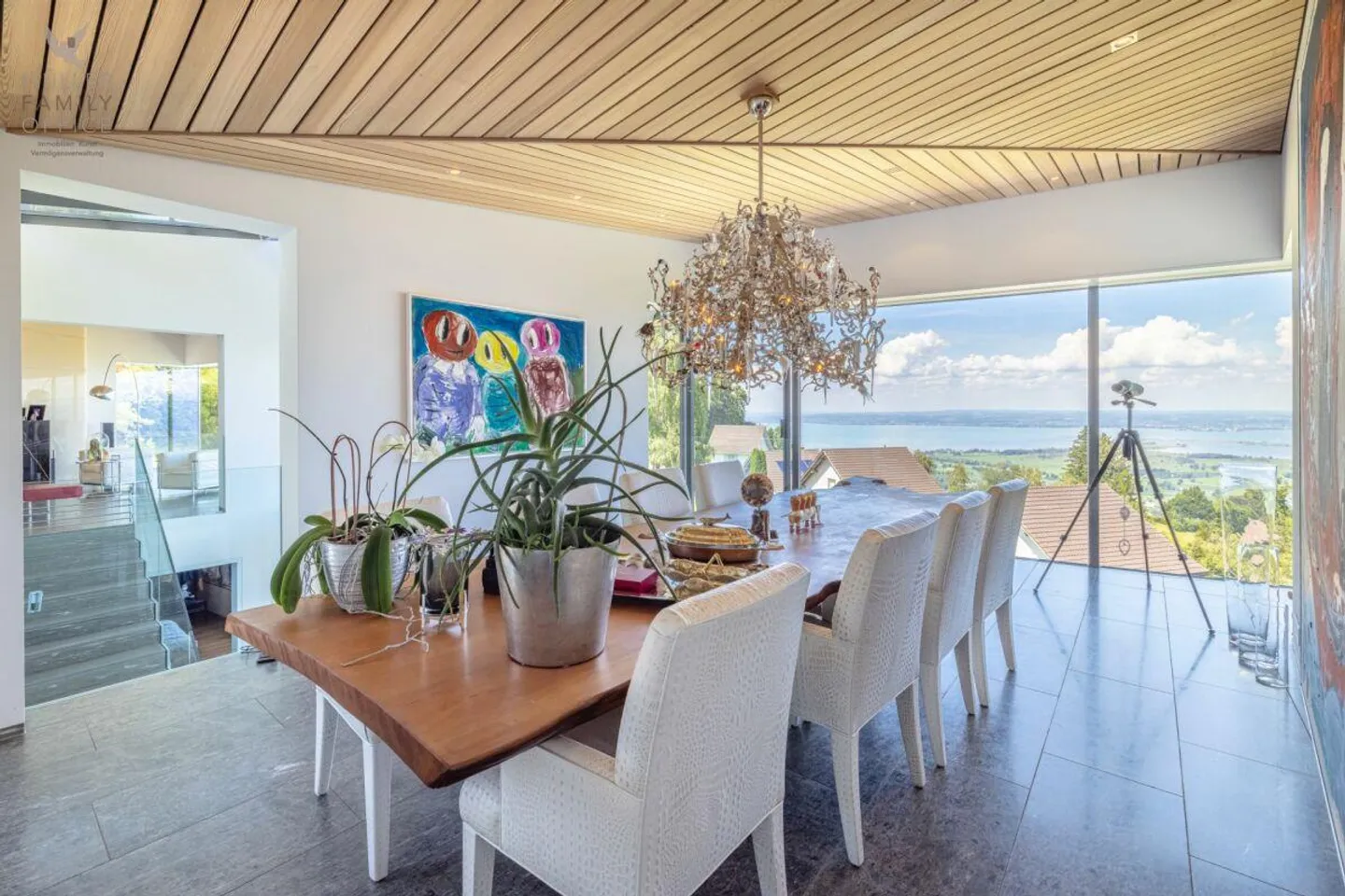 Villa de designer de luxe de rêve avec vue fantastique sur le lac et appartement d'invité - Photo 7 sur 15