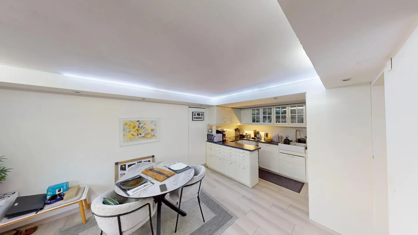 Wunderschönes Chalet mit 5,5 Zimmern und Panoramablick in einer Zweitwohnung - Foto 5 von 38