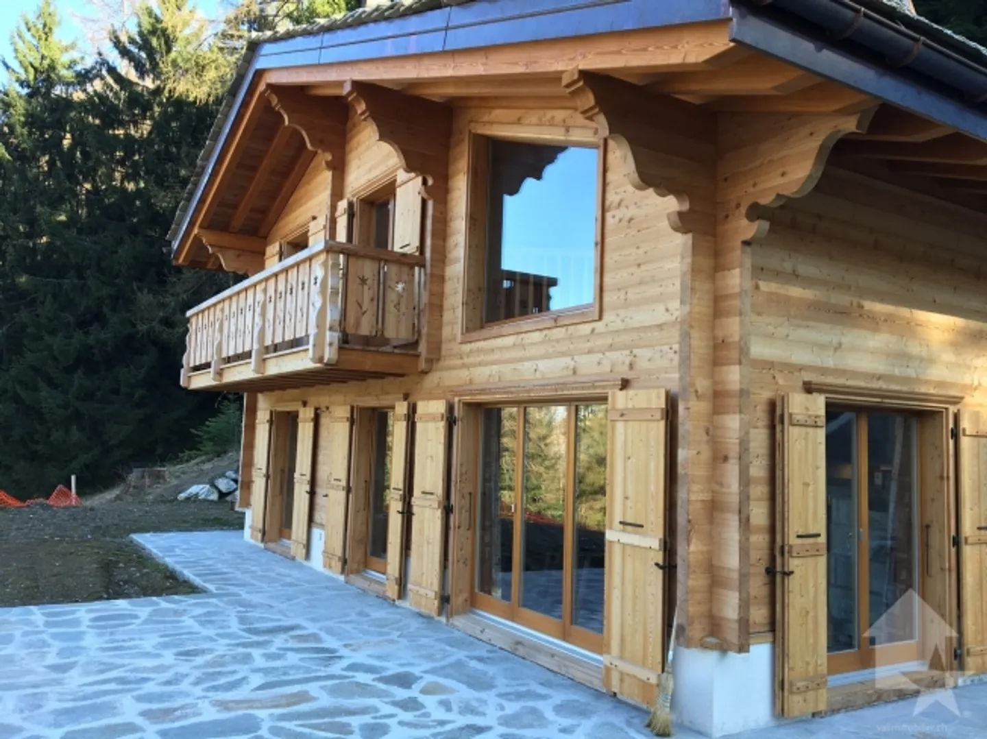 Chalet di 5,5 camere su piano, tranquillo, soleggiato, bella vista - Foto 4 di 5