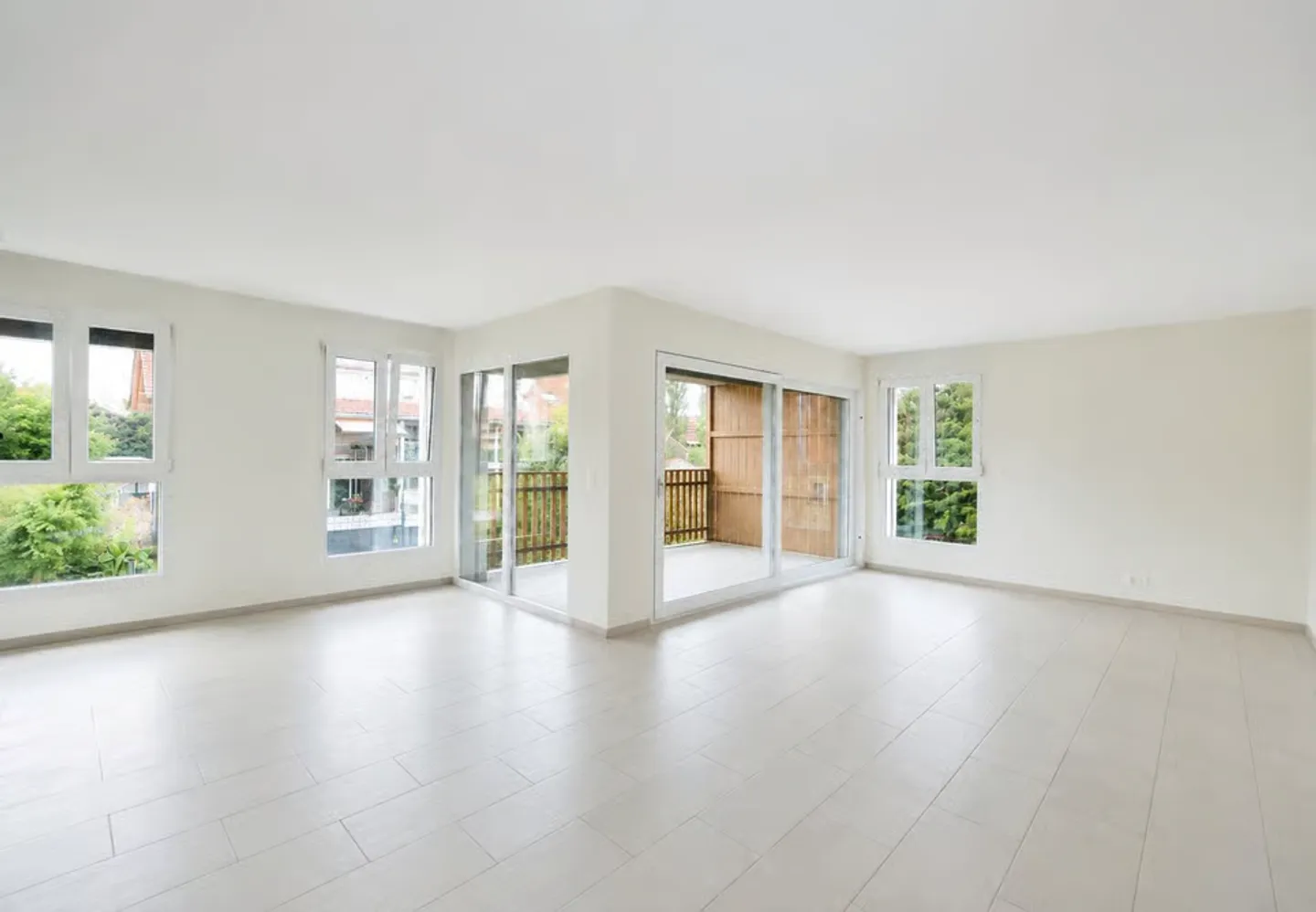 À vendre - Magnifique appartement PPE de 4.5 pièces avec 2 places de parc intéri - Foto 2 von 8