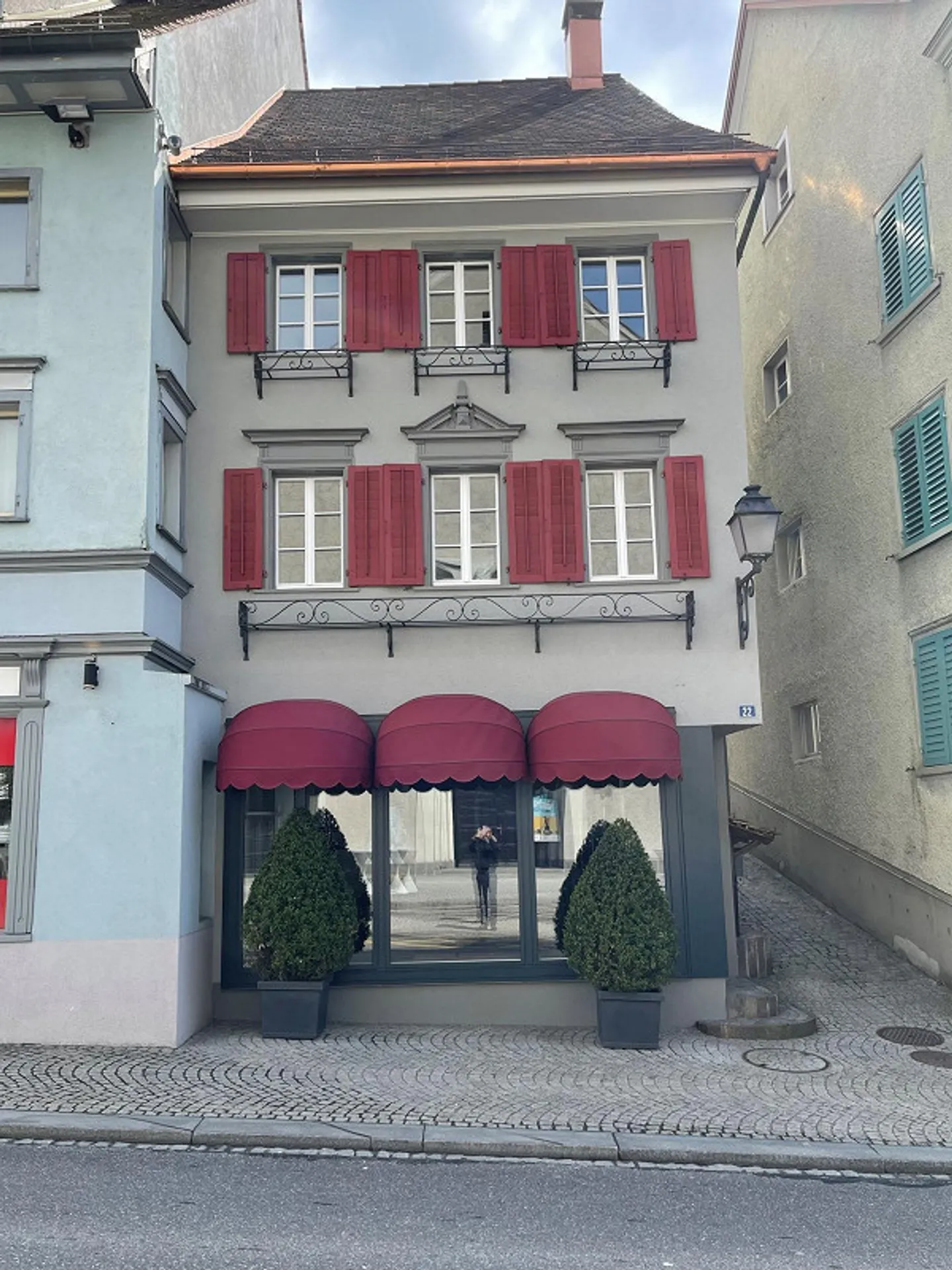 Retail space in the town of Uznach - Photo 6 of 7