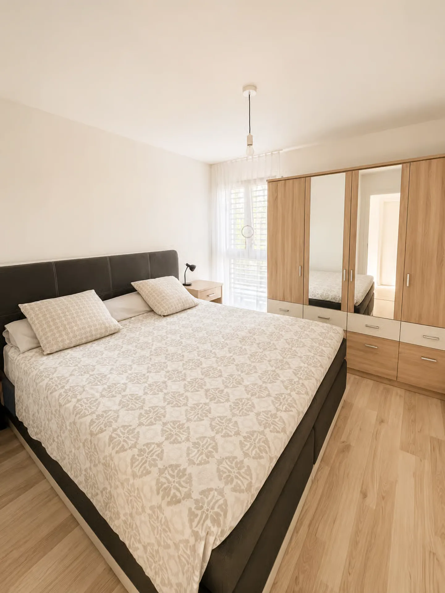 À vendre - Magnifique appartement PPE de 4.5 pièces avec 2 places de parc intéri - Foto 4 von 8