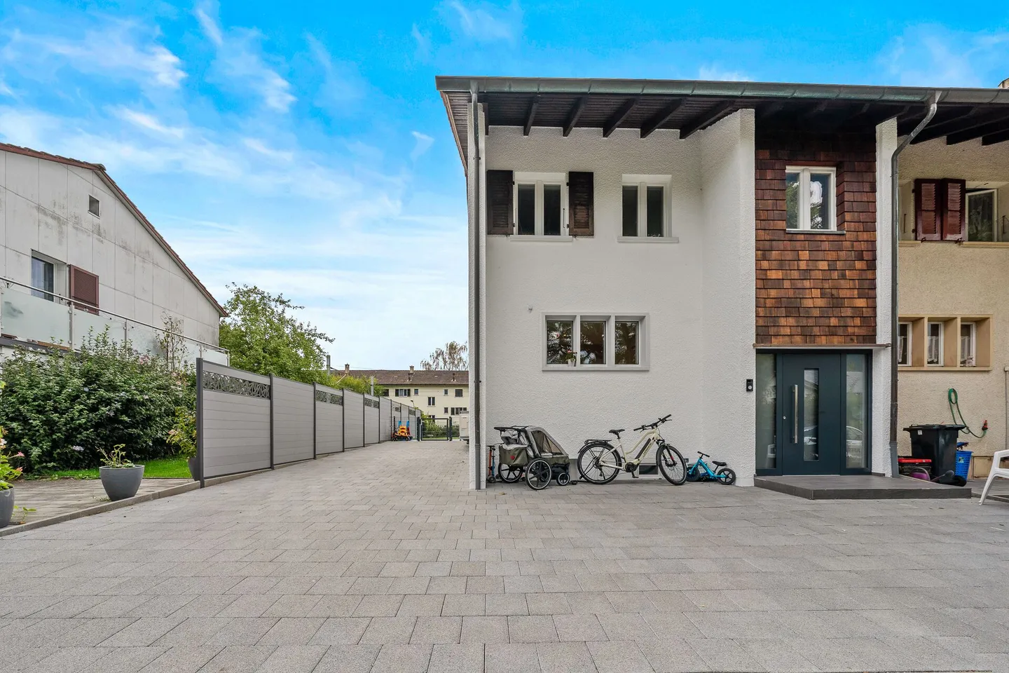 Maison d'angle de 5,5 pièces entièrement rénovée - Emménager et se sentir bien - Photo 6 sur 30
