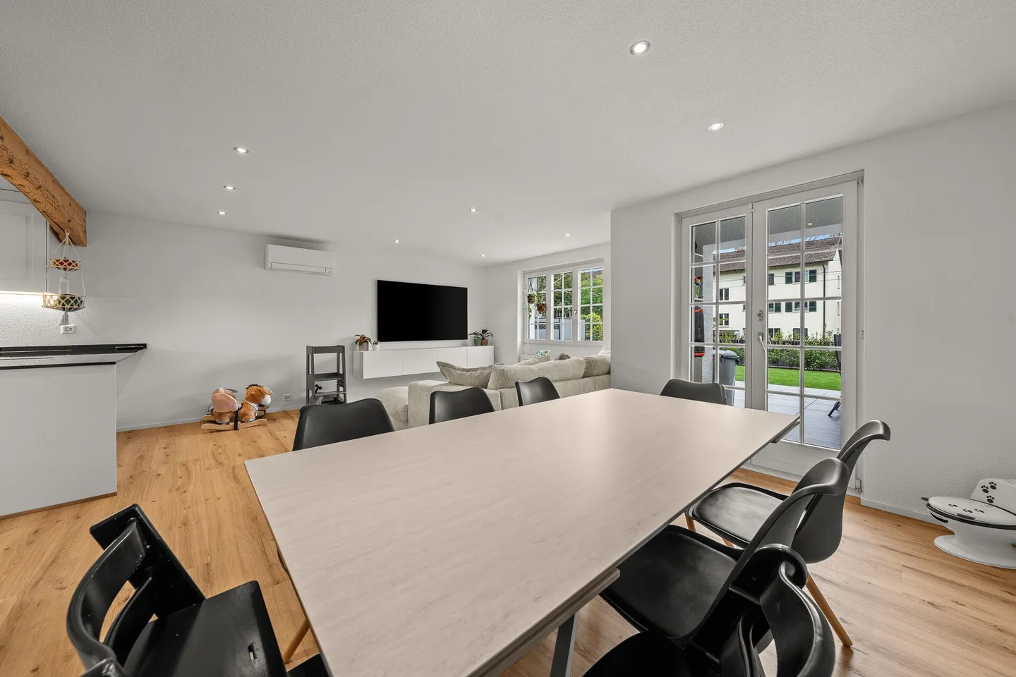 Maison d'angle de 5,5 pièces entièrement rénovée - Emménager et se sentir bien - Photo 10 sur 30