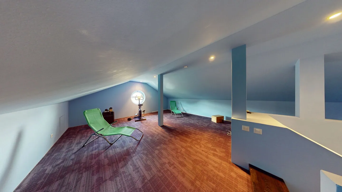 Maison jumelée exclusive de 6,5 pièces avec véranda ensoleillée et beaucoup de confort de vie - Photo 11 sur 17