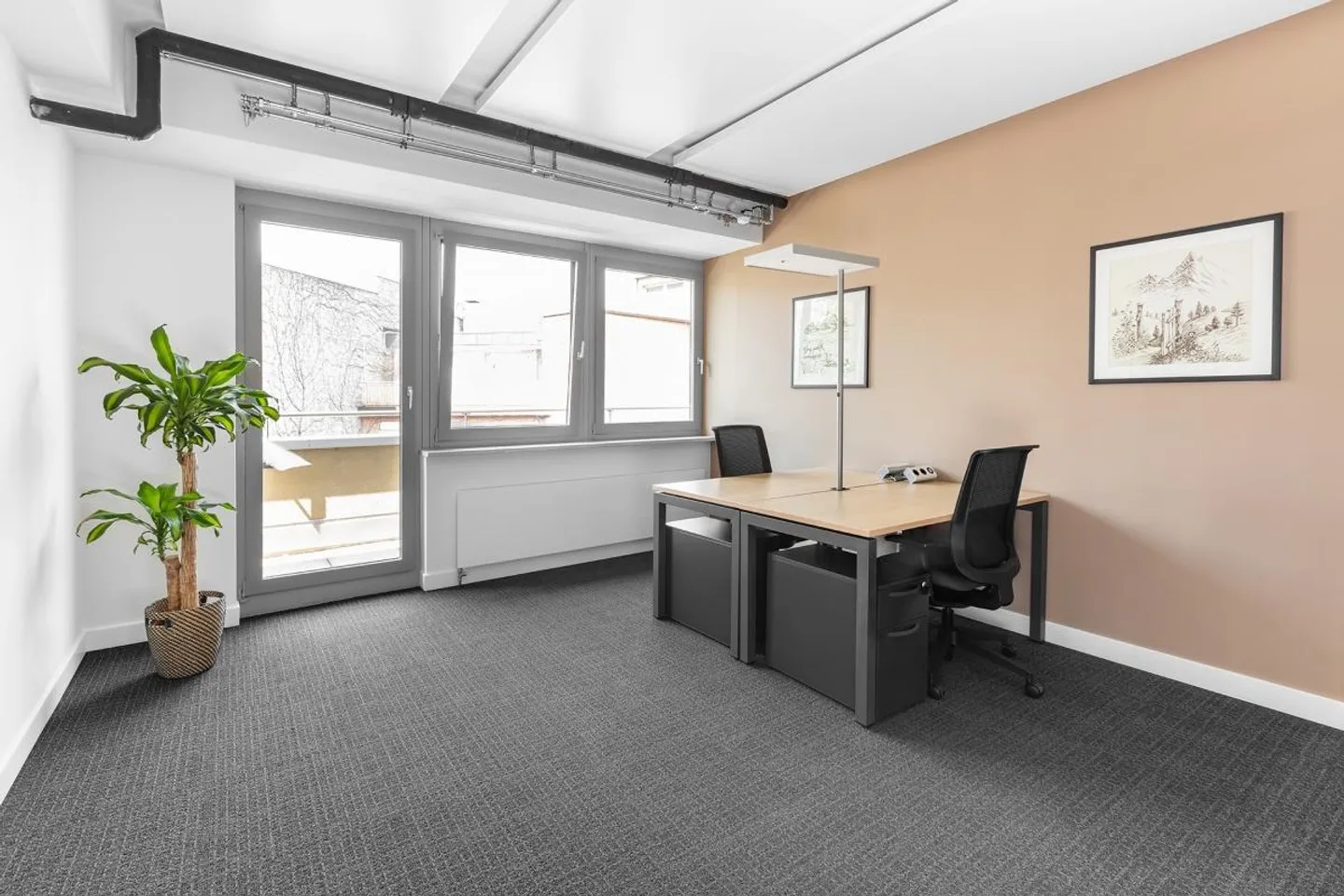 Privatbüro für drei Personen in Regus Heuwaage - Foto 3 von 9