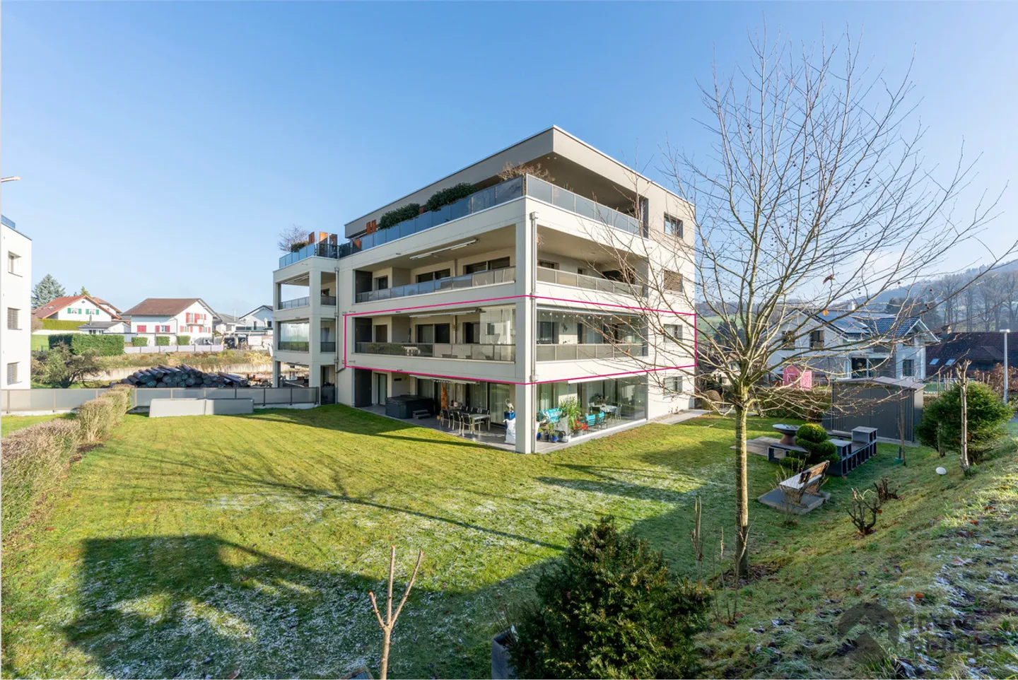 Vivere modernamente nella propria oasi residenziale - Foto 14 di 16
