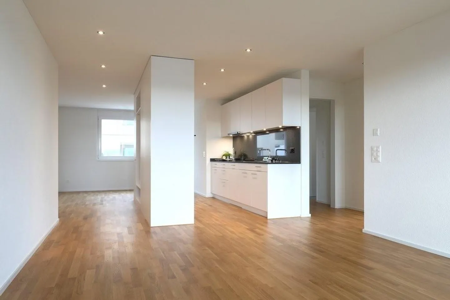Tolle Wohnung mit modernem Ausbau - Foto 2 von 11
