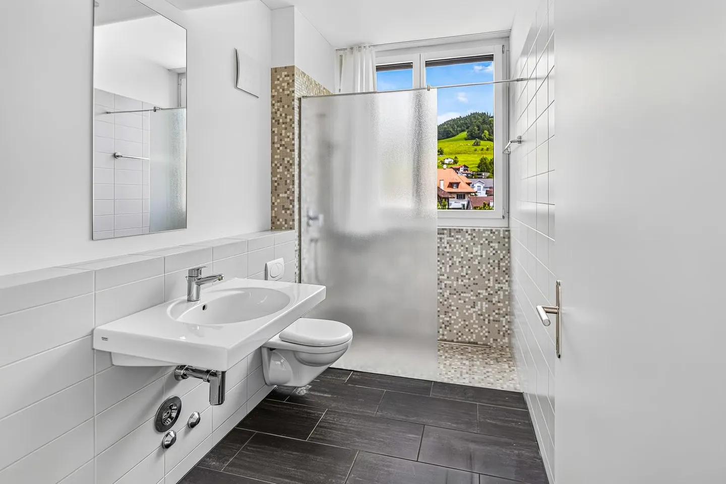 Charming Roof Maisonette with Feel-Good Character - Photo 6 of 9