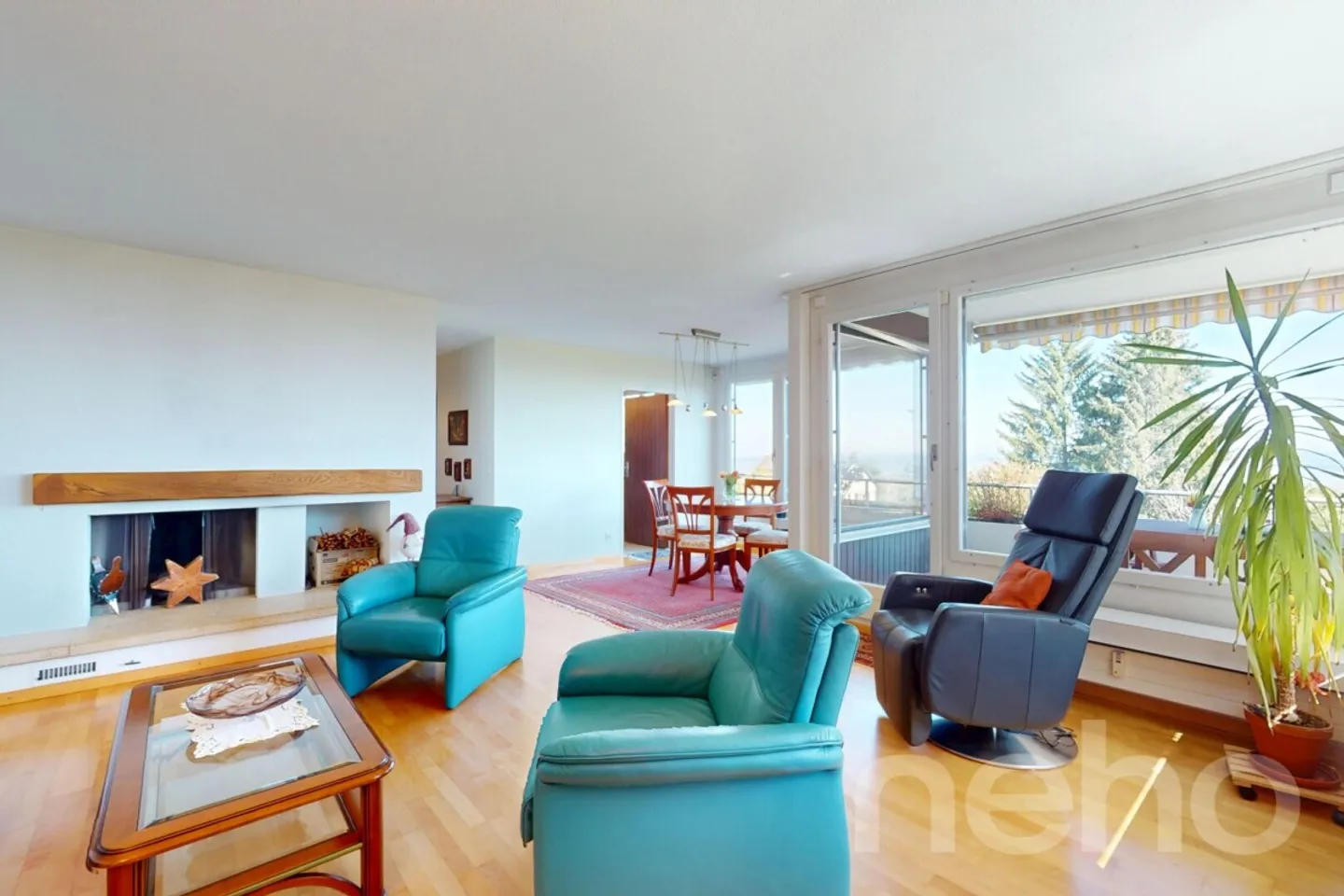 Superbo appartamento con terrazza e vista magnifica a Evilard - Foto 4 di 13