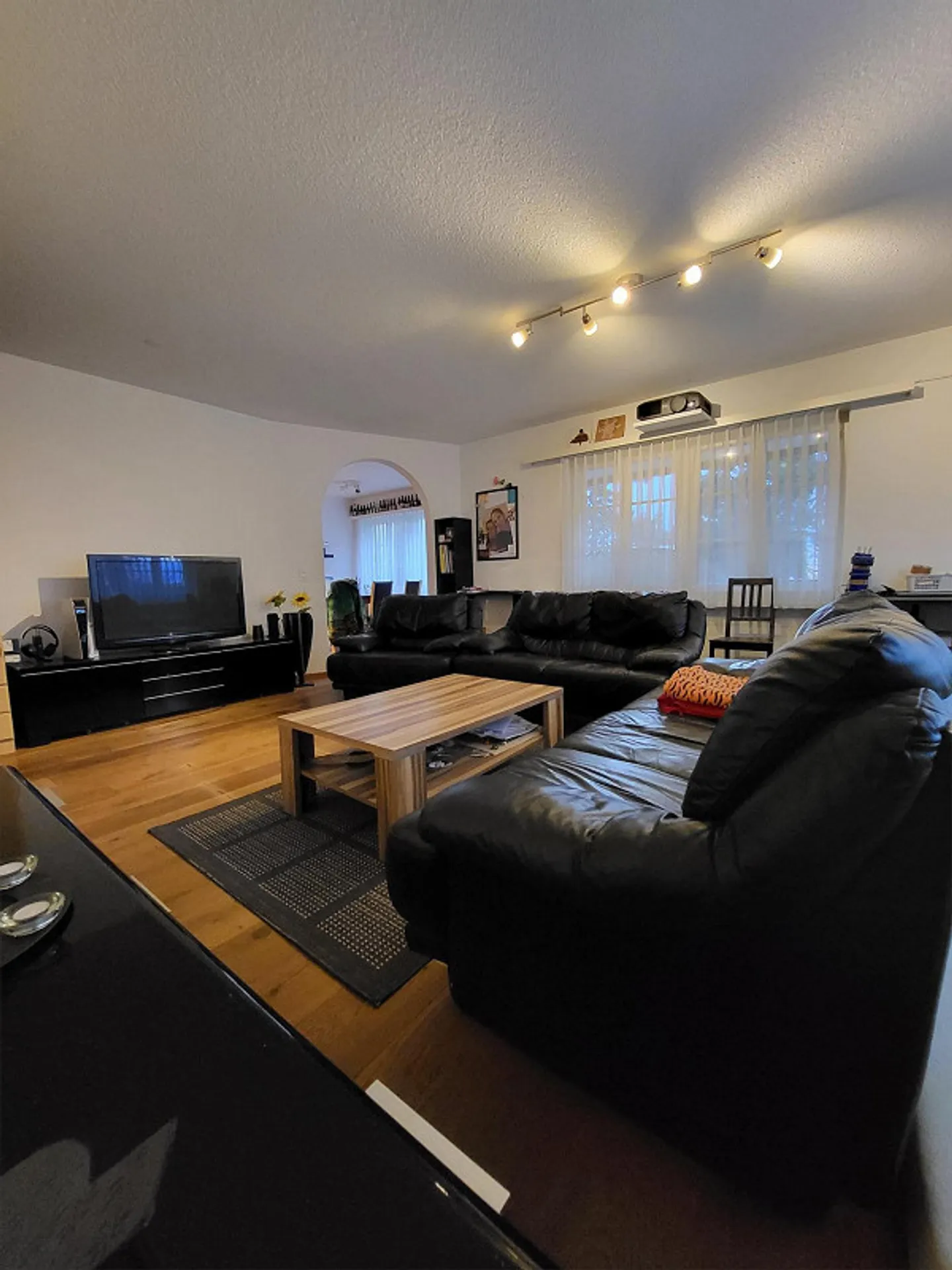 Appartamento affascinante di 4,5 stanze a Bad Ragaz con balcone e garage - Foto 2 di 11