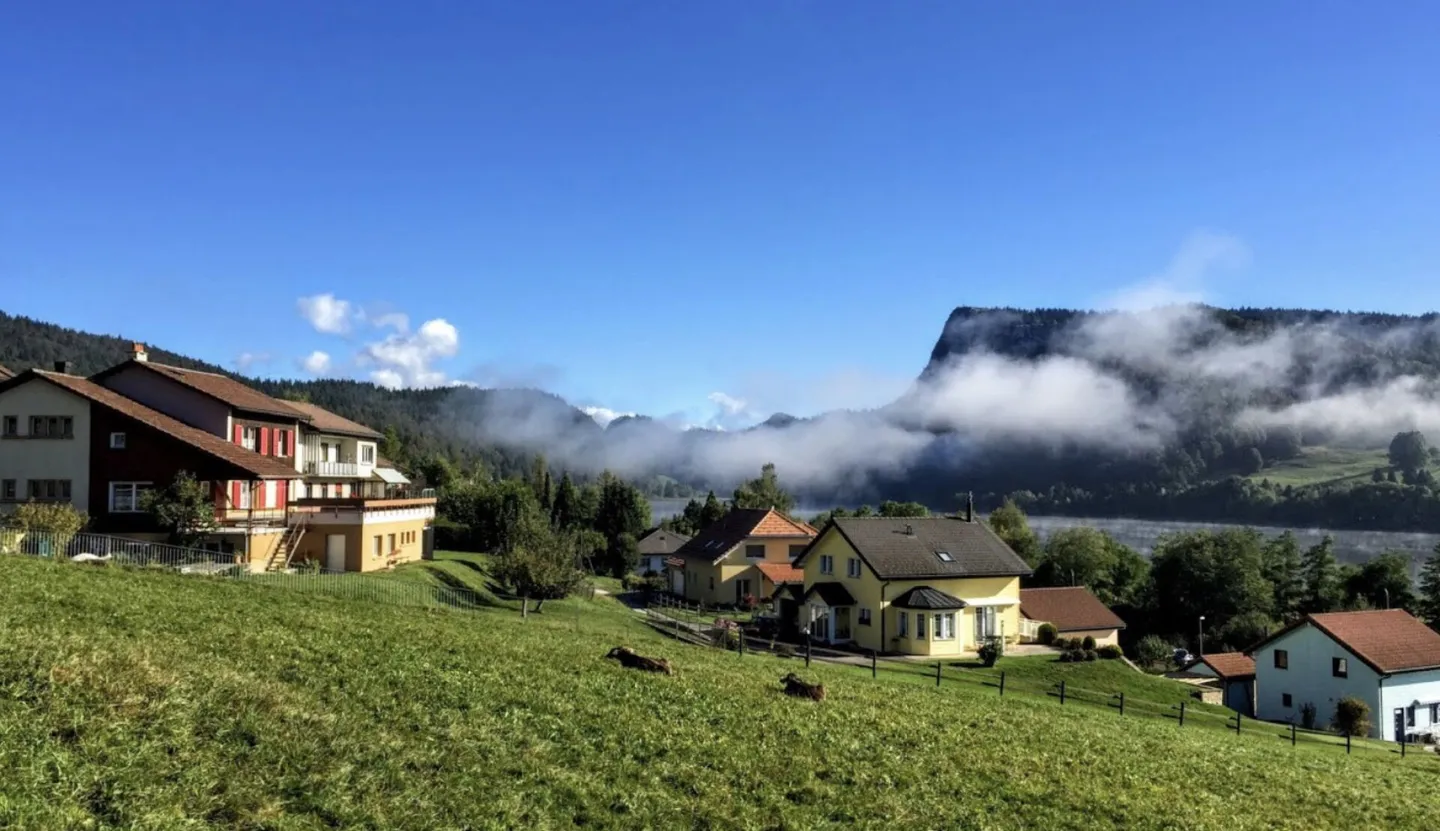 Joux Valley - Les Charbonnières, former farm to renovate approx. 230 m2 + separate apartment (2 rooms) - Photo 29 of 29