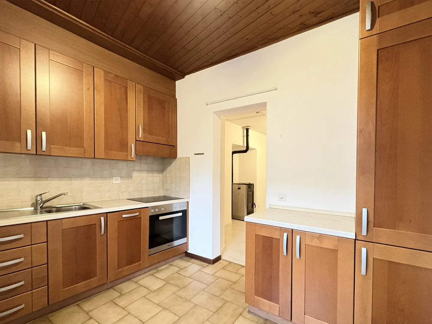 MURALTO, 2.5-room apartment for rent with private entrance - Photo 6 of 10