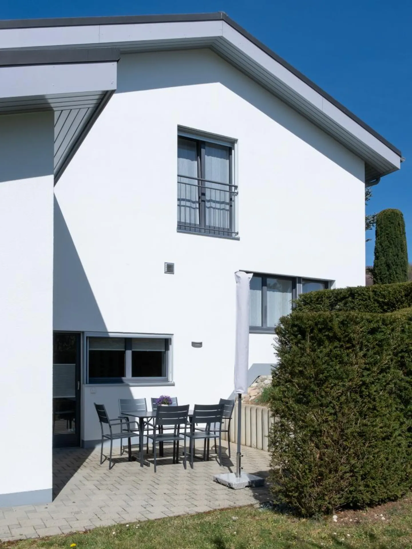 Magnificent architect-designed villa in Porrentruy - Photo 28 of 29