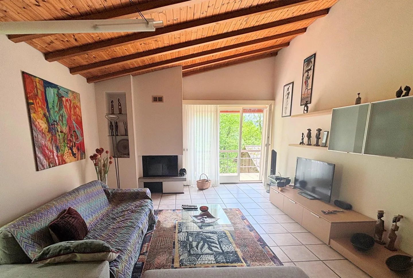 Appartement renoviert und umgeben von Grün und Natur - Foto 8 von 11