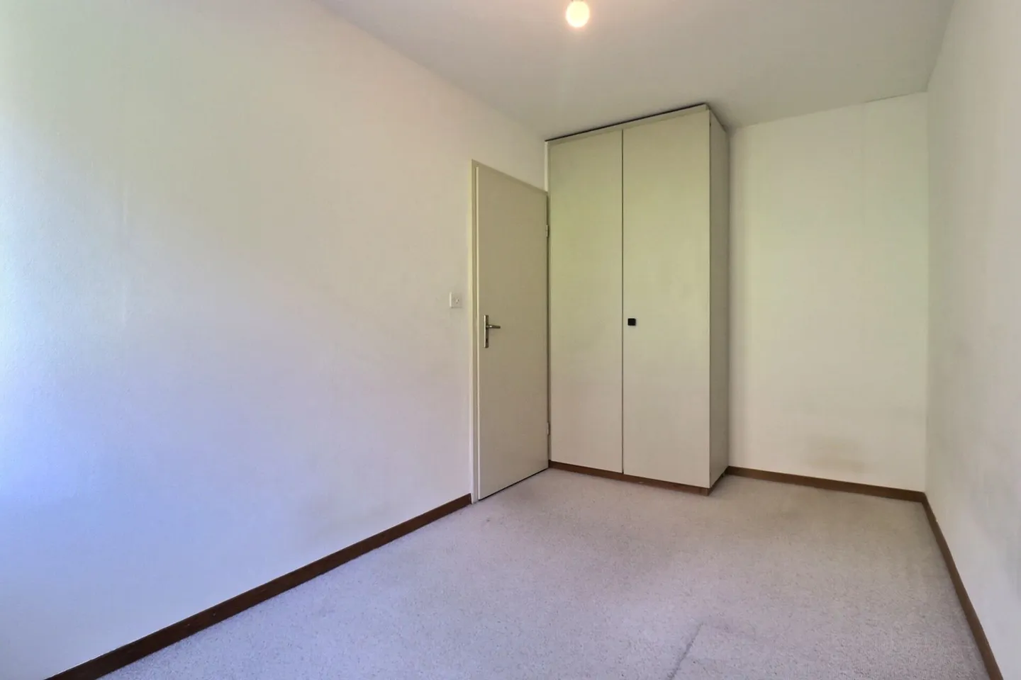 Duplex de 3.5 pièces + bureau avec fort potentiel et vue imprenable - Photo 11 sur 19