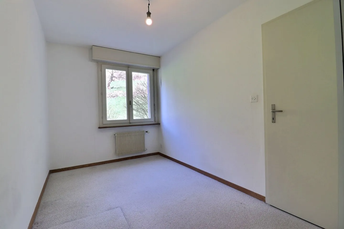 Duplex de 3.5 pièces + bureau avec fort potentiel et vue imprenable - Photo 12 sur 19