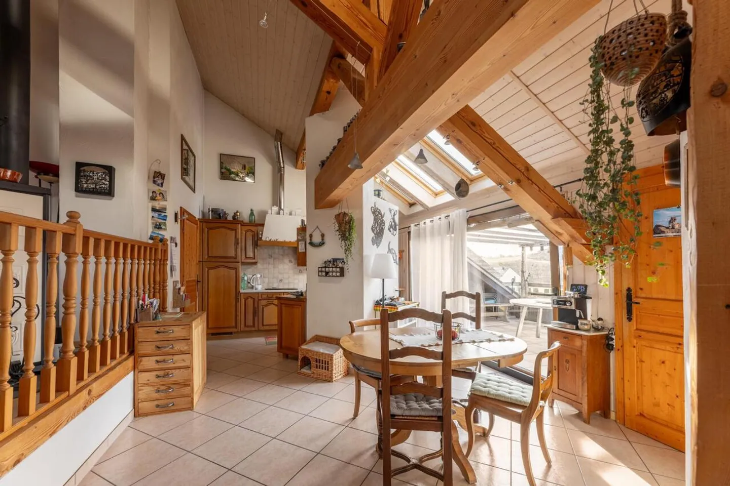 Charmante Maison de Village avec 3 Appartements - Photo 3 sur 19