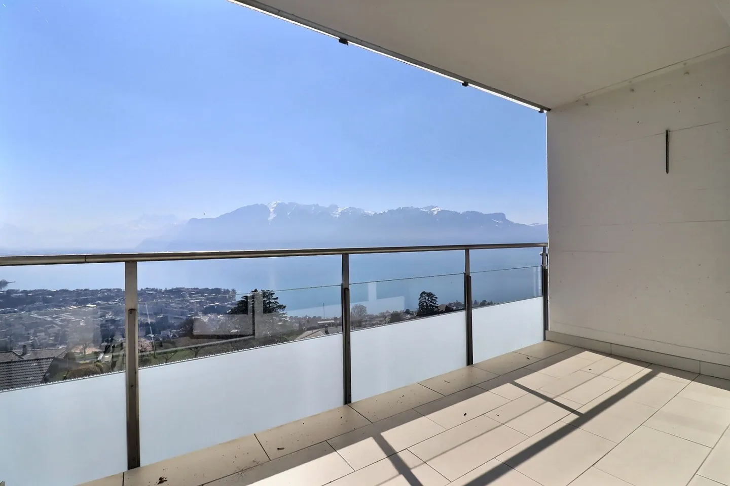 Duplex de 3.5 pièces + bureau avec fort potentiel et vue imprenable - Photo 19 sur 19