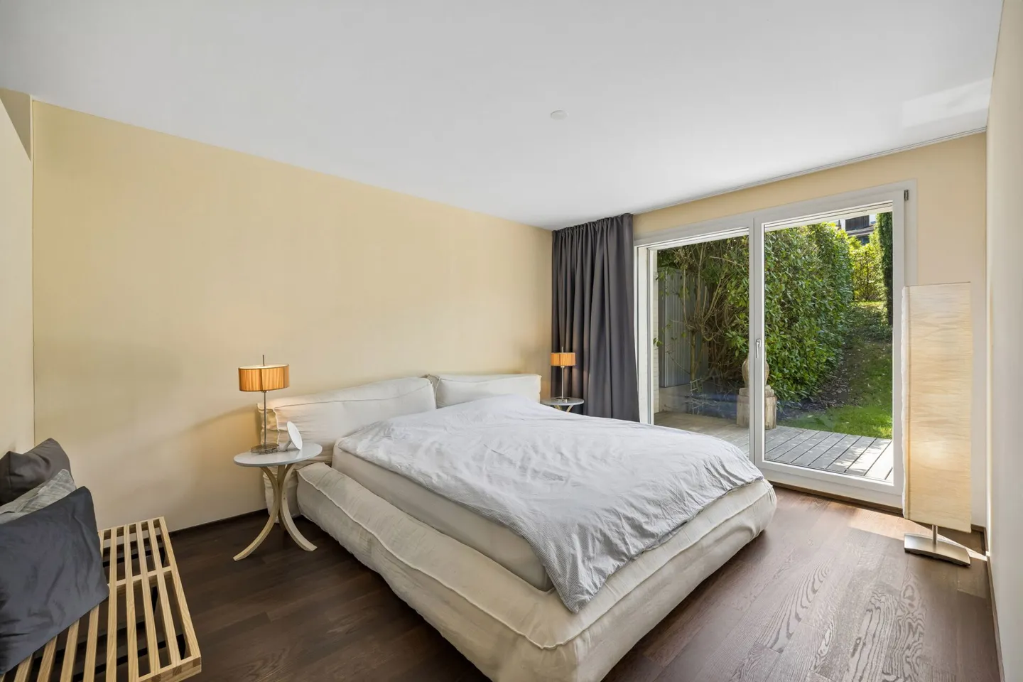 Attraente casa a schiera angolare di 5,5 stanze con vista sul lago e grande terrazza - Foto 9 di 15