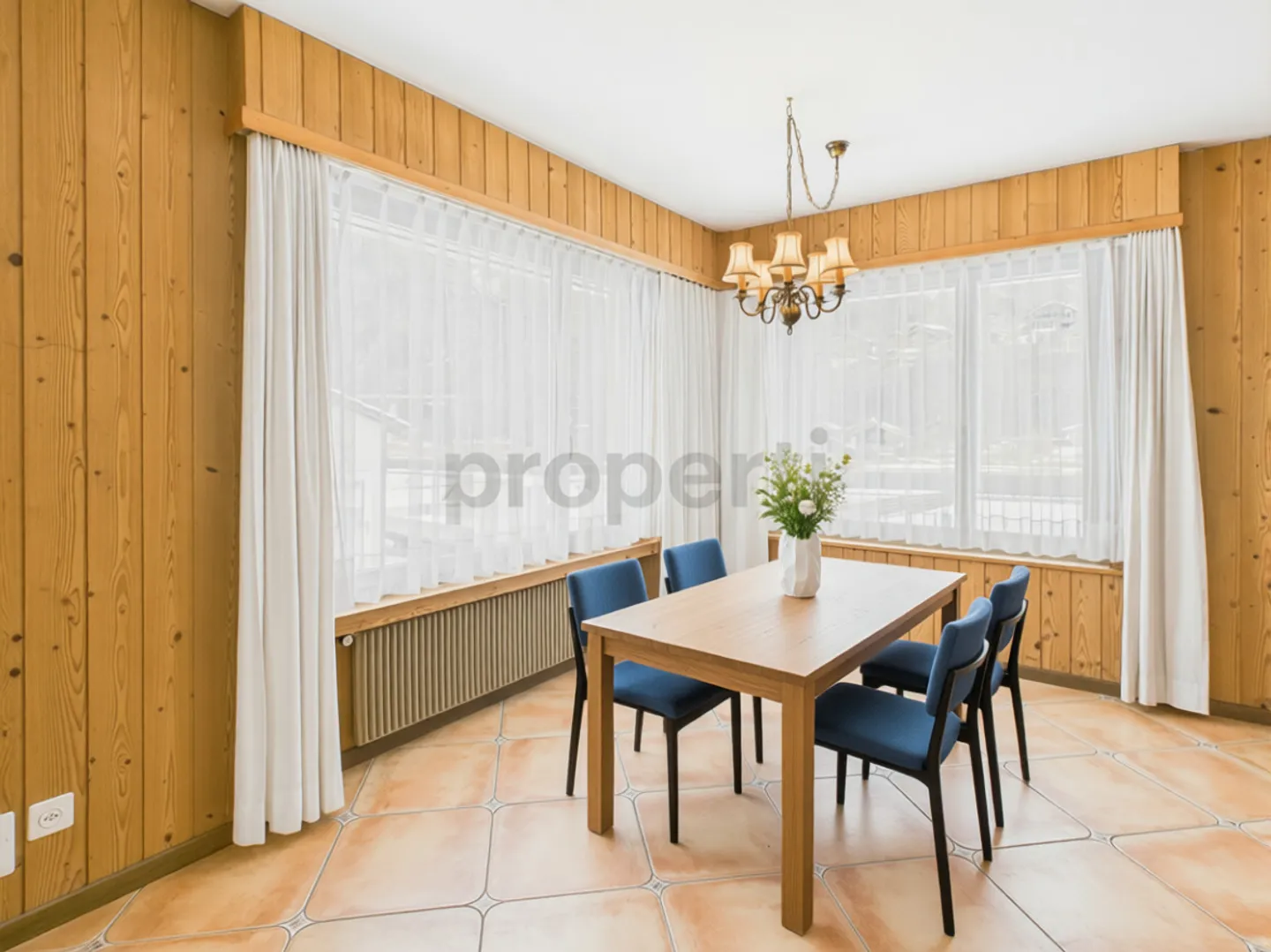 Spacious 6.5-room single-family house with garden in a unique location by the Aare in Interlaken - Photo 4 of 13
