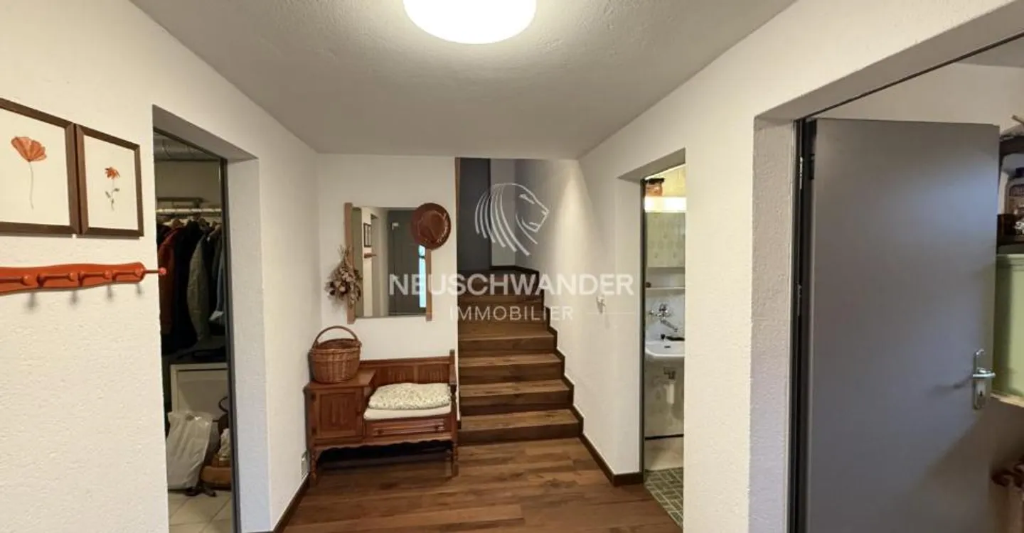 Charming Renovated House - Photo 7 of 13