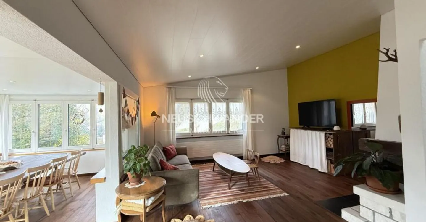 Charming Renovated House - Photo 8 of 13