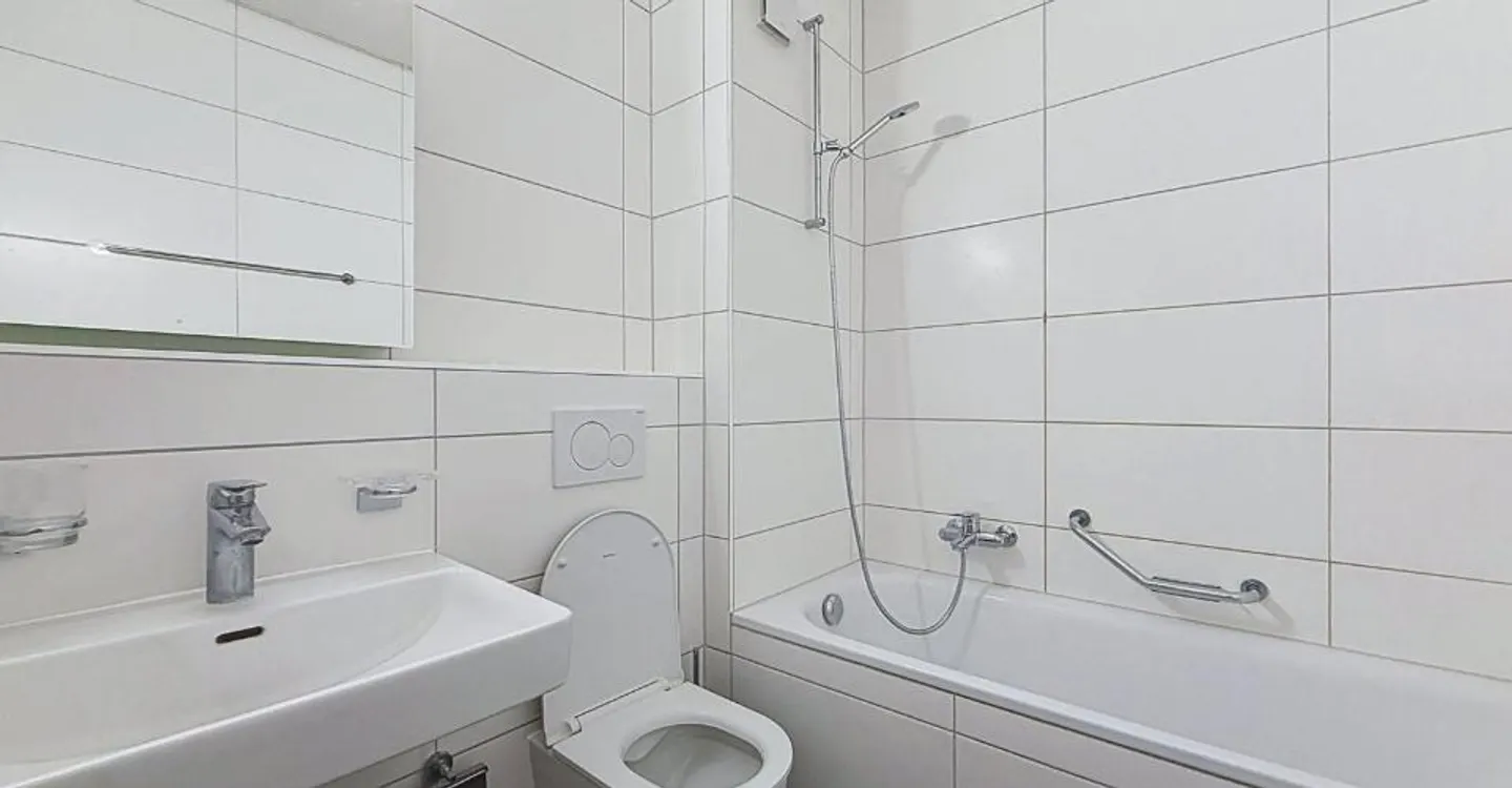 Charming 4 room apartment on the 1st floor - Photo 5 of 8