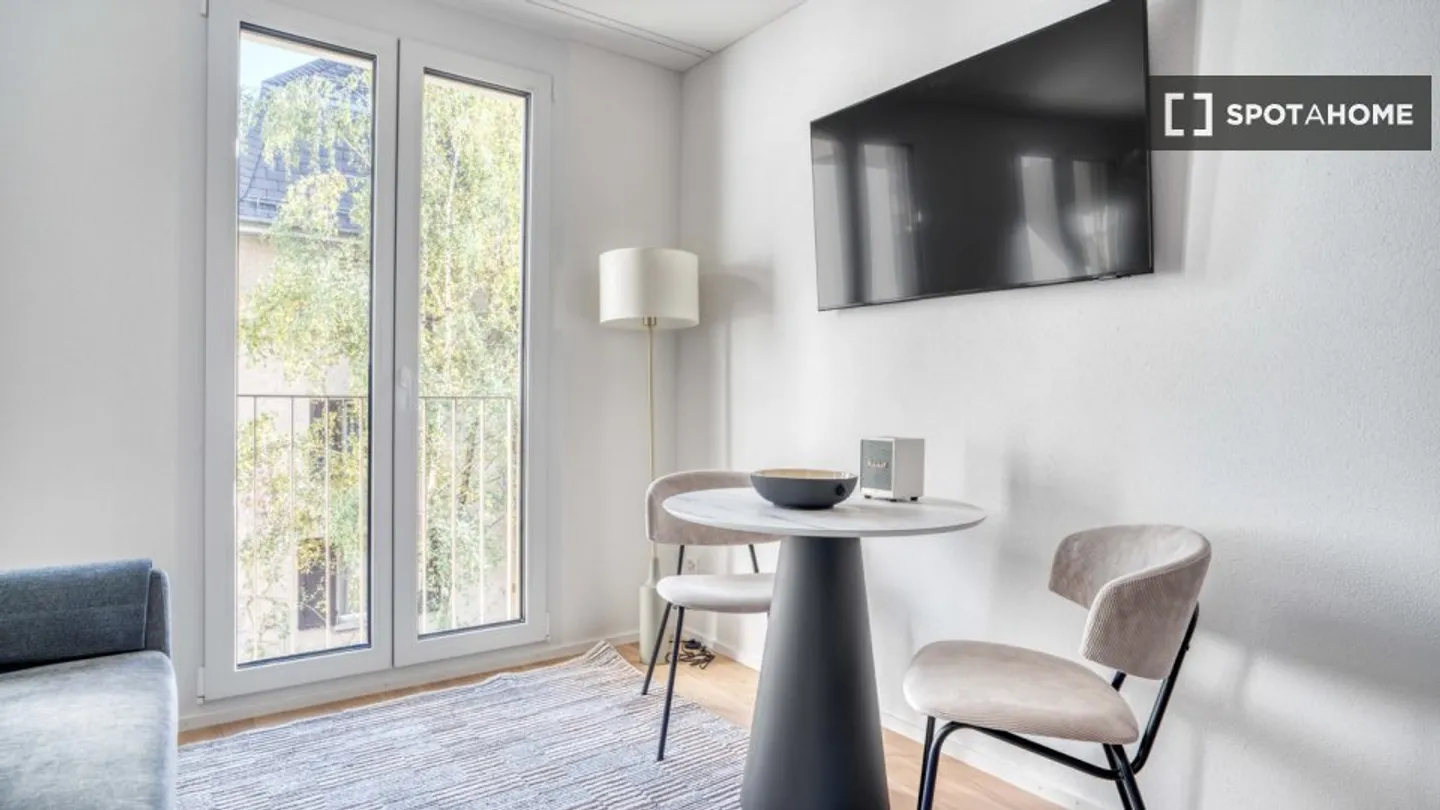 Studio in affitto - Foto 3 di 10