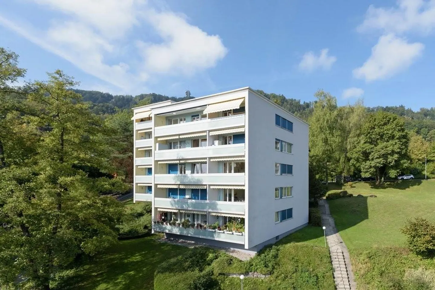 Modern apartment for rent in Adliswil - Photo 1 of 9