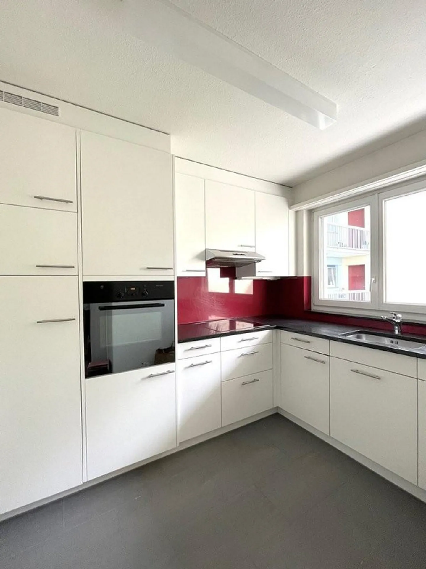 Modern apartment for rent in Adliswil - Photo 2 of 9