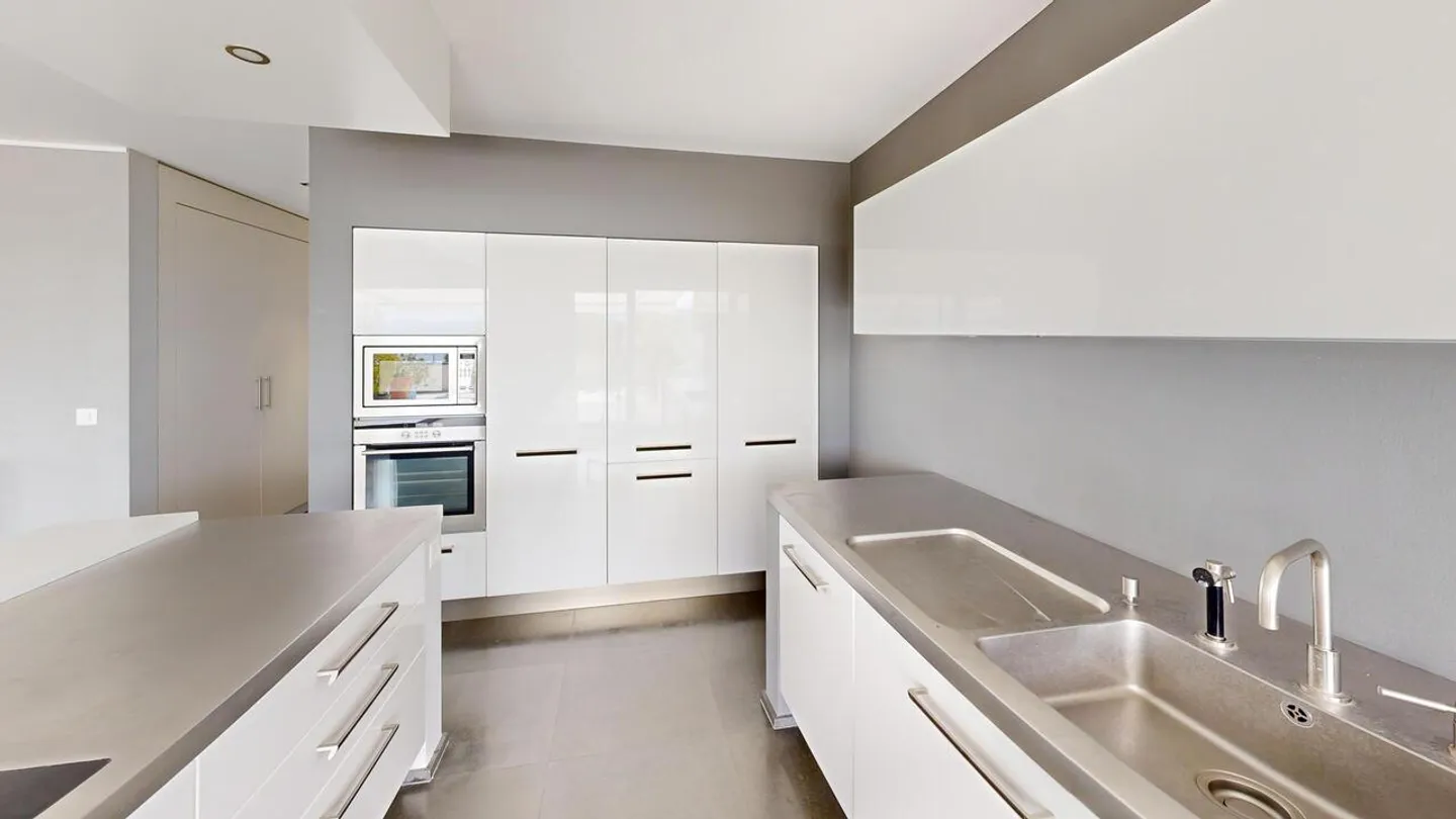 Appartamento 4.5 locali con terrazza e vista panoramica sul lago - Foto 6 di 13