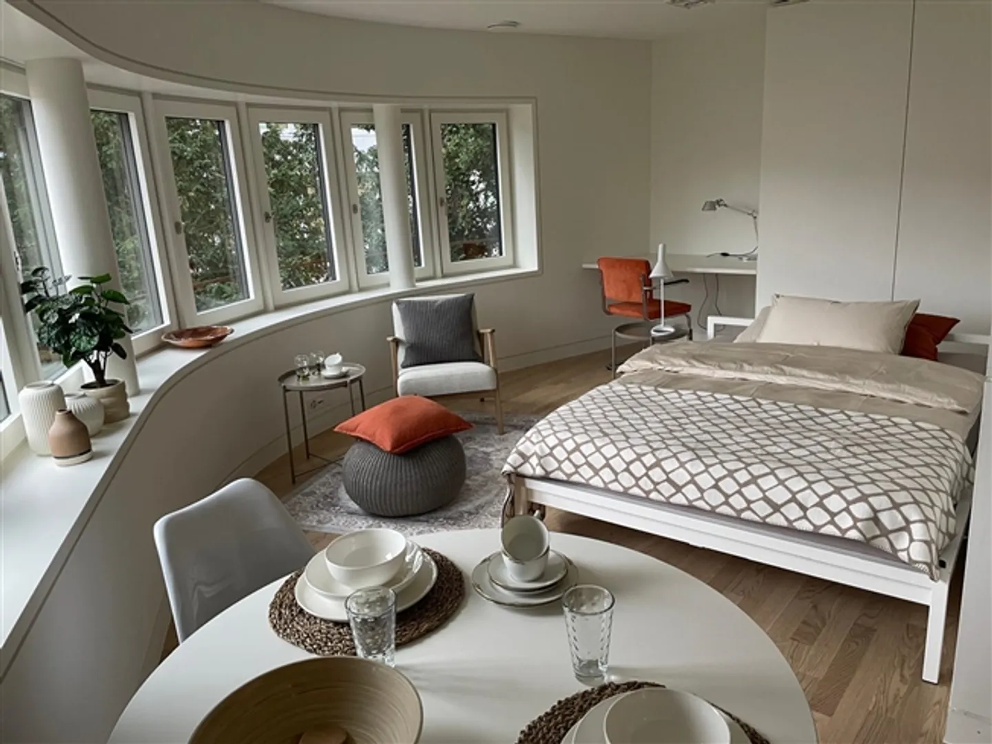 High-quality furnished studios for rent in a very central location, near ZHAW, KSW, and the old town - Photo 2 of 10