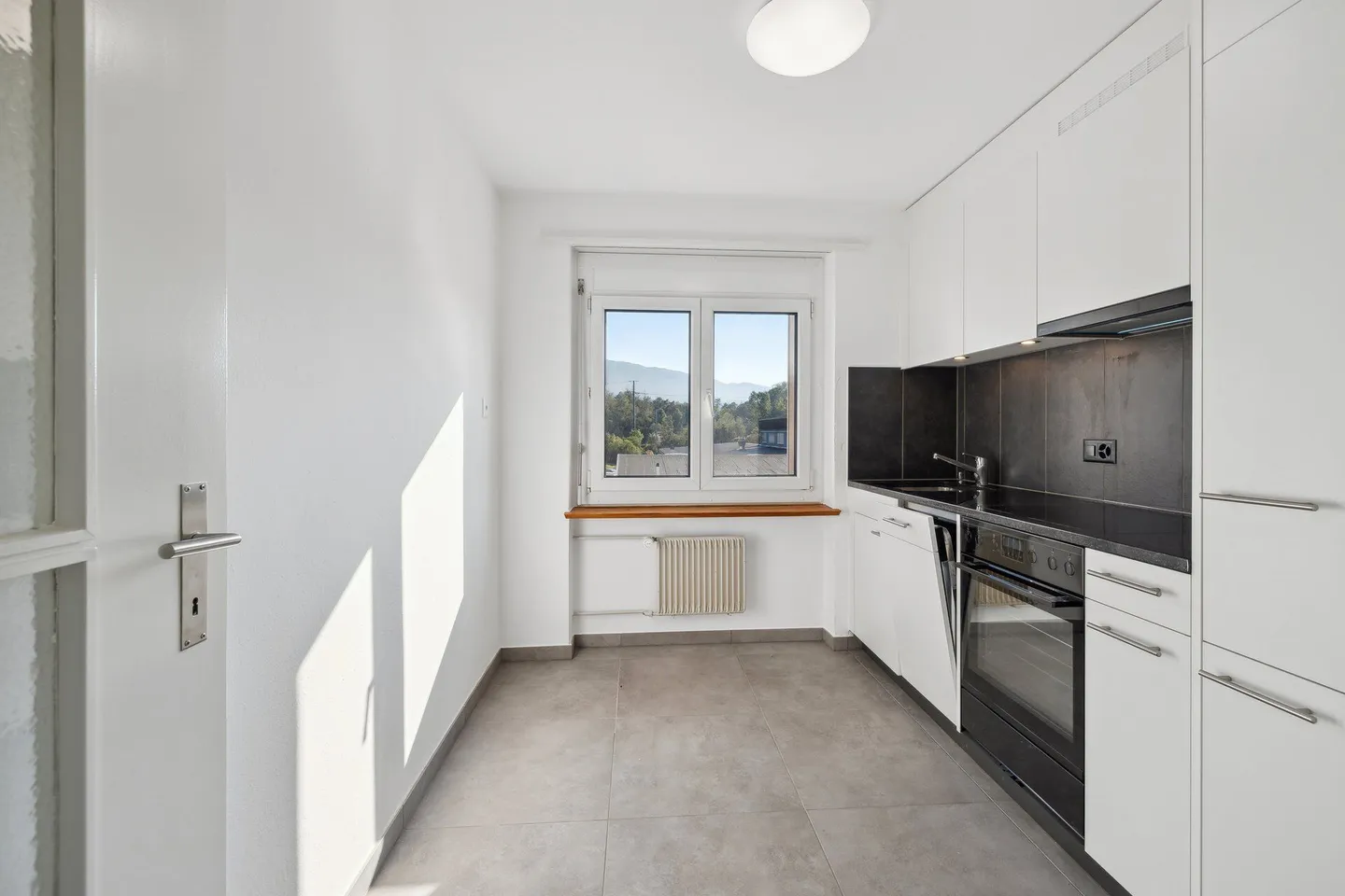 Spacieux appartement de 4.5 pièces avec vue imprenable à Delémont - Photo 1 sur 13