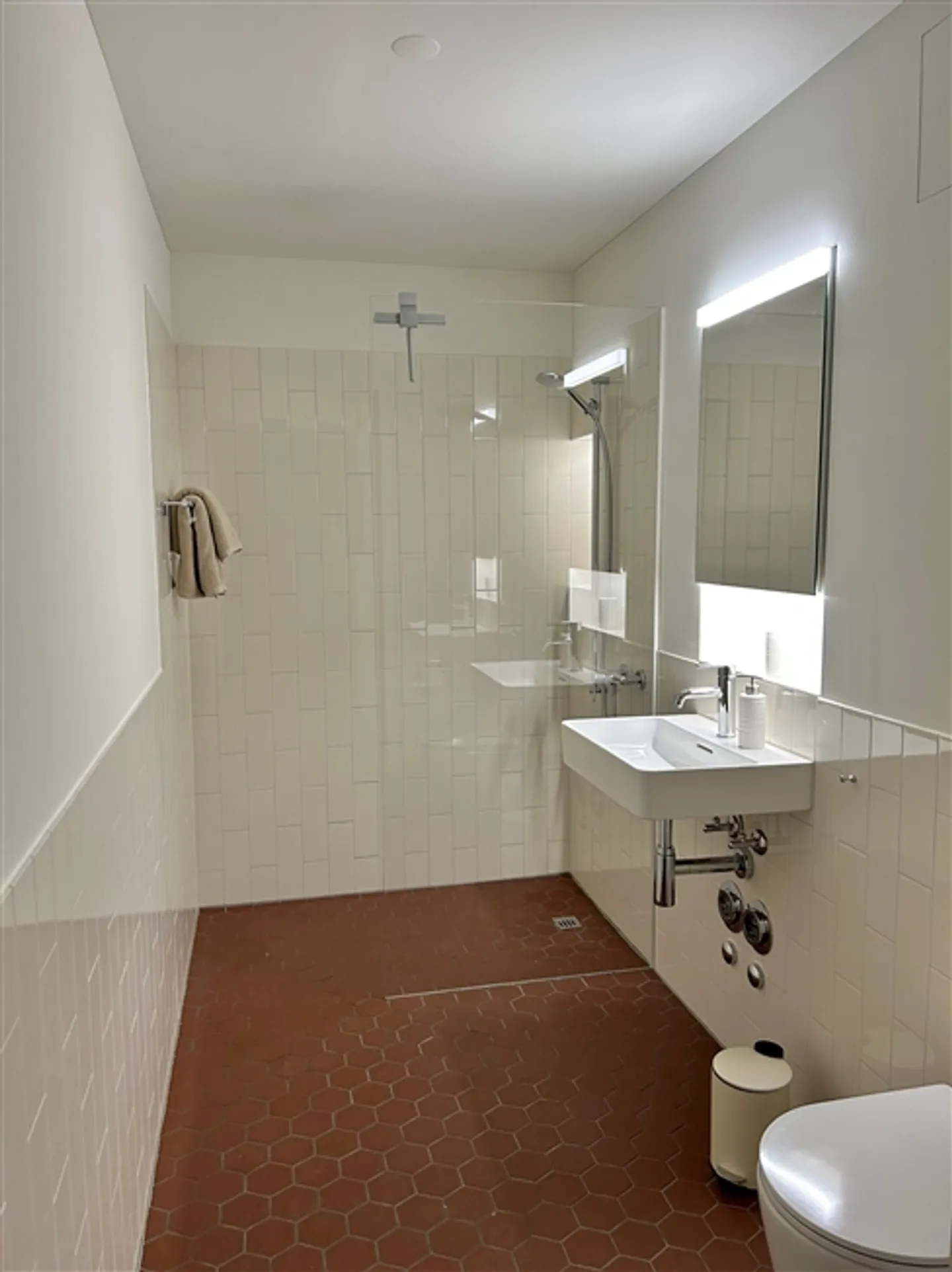 High-quality furnished studios for rent in a very central location, near ZHAW, KSW, and the old town - Photo 8 of 10