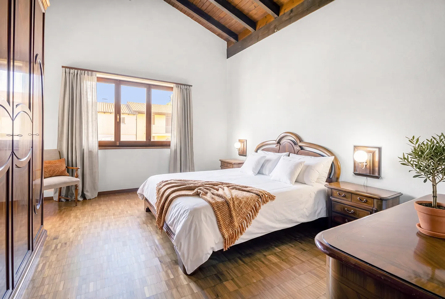 The independent house, perfect for your family just minutes from... - Photo 4 of 5