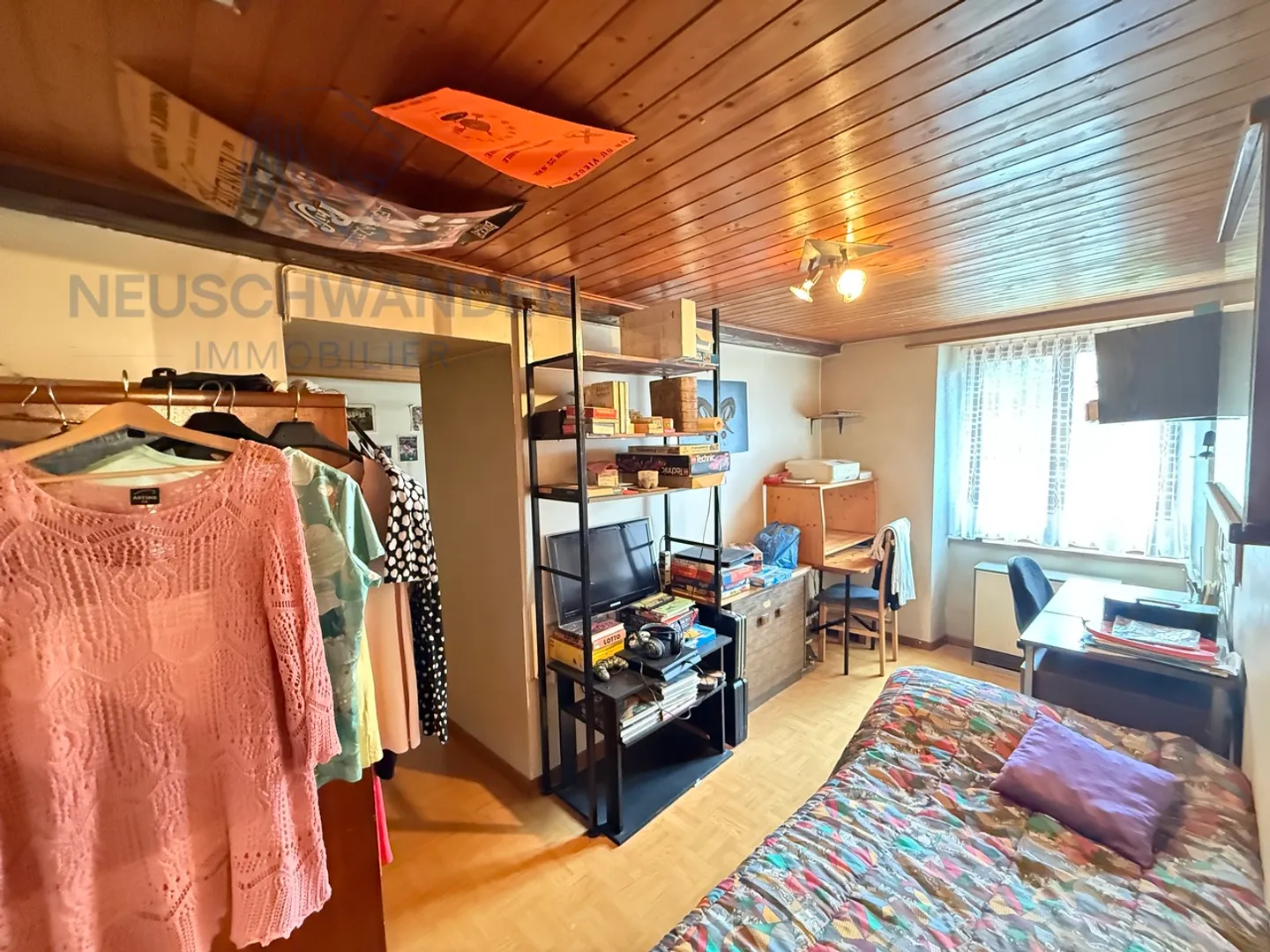 Residential building for sale - Photo 20 of 25