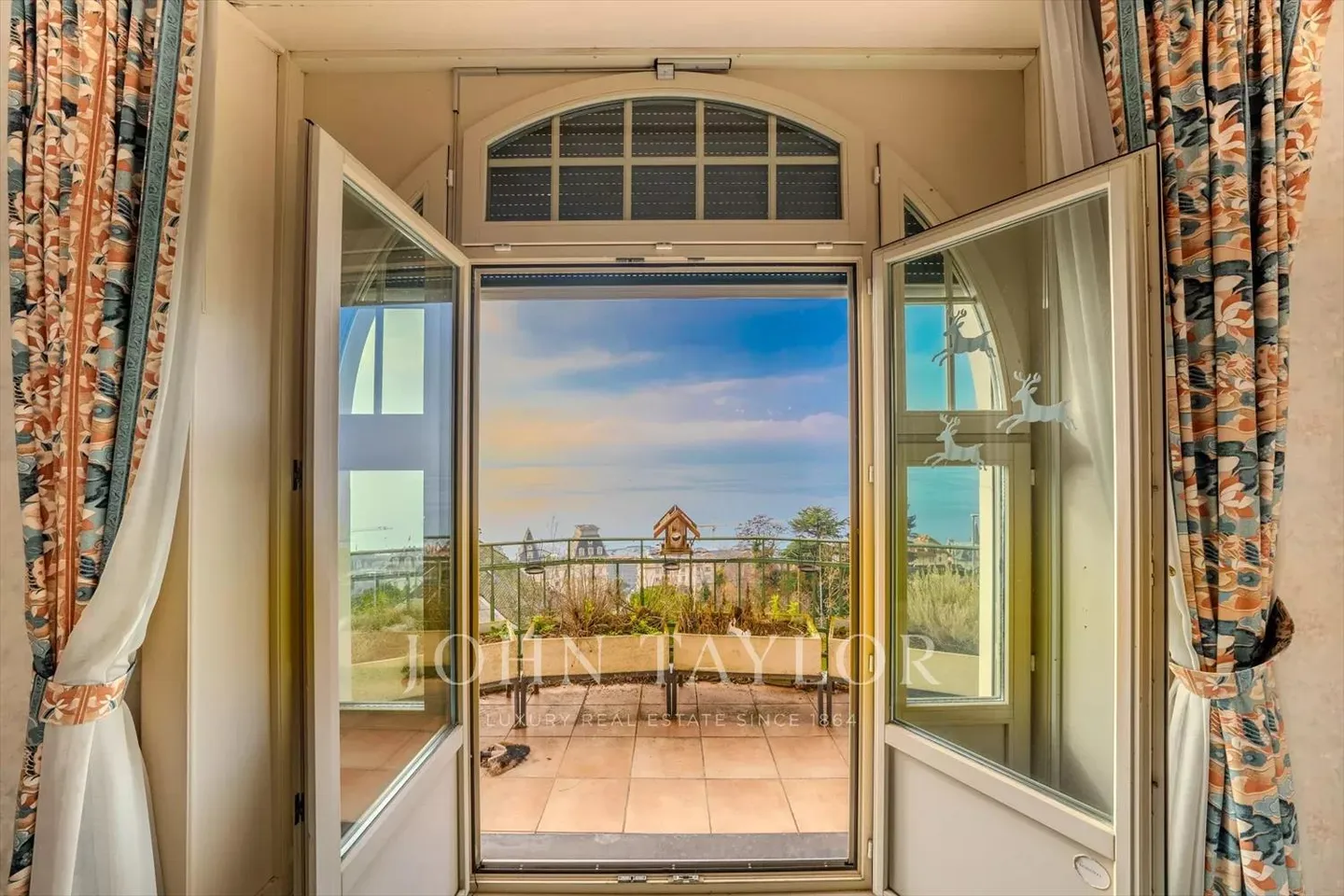 ESCLUSIVO: Proprietà straordinaria con vista panoramica - Foto 3 di 9