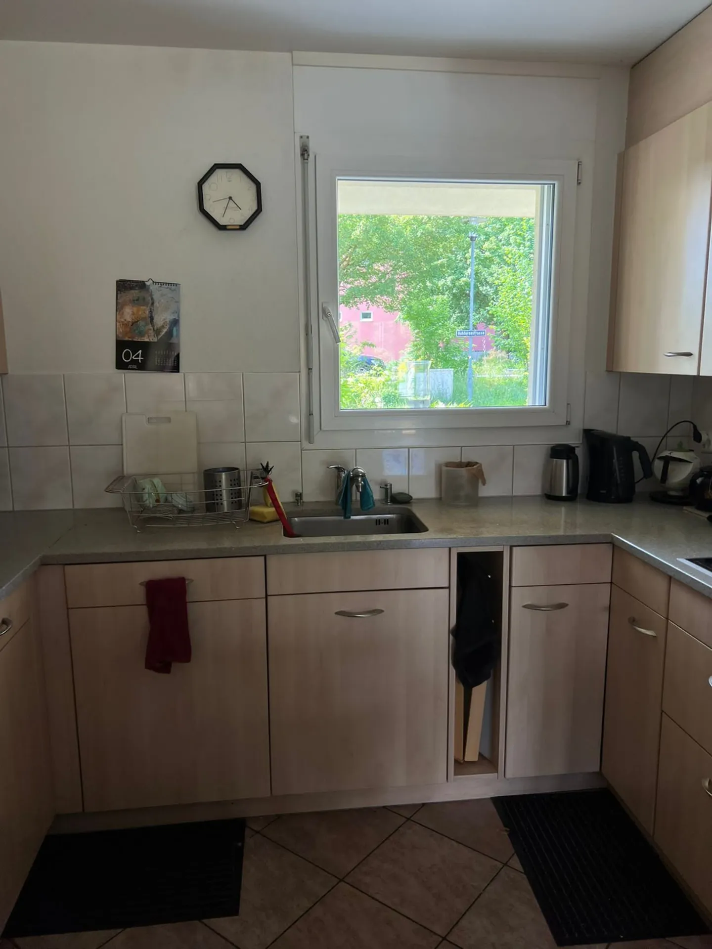 Helles WG-Zimmer in ruhiger Lage in Uster, nah zum Greifensee - Foto 13 von 16