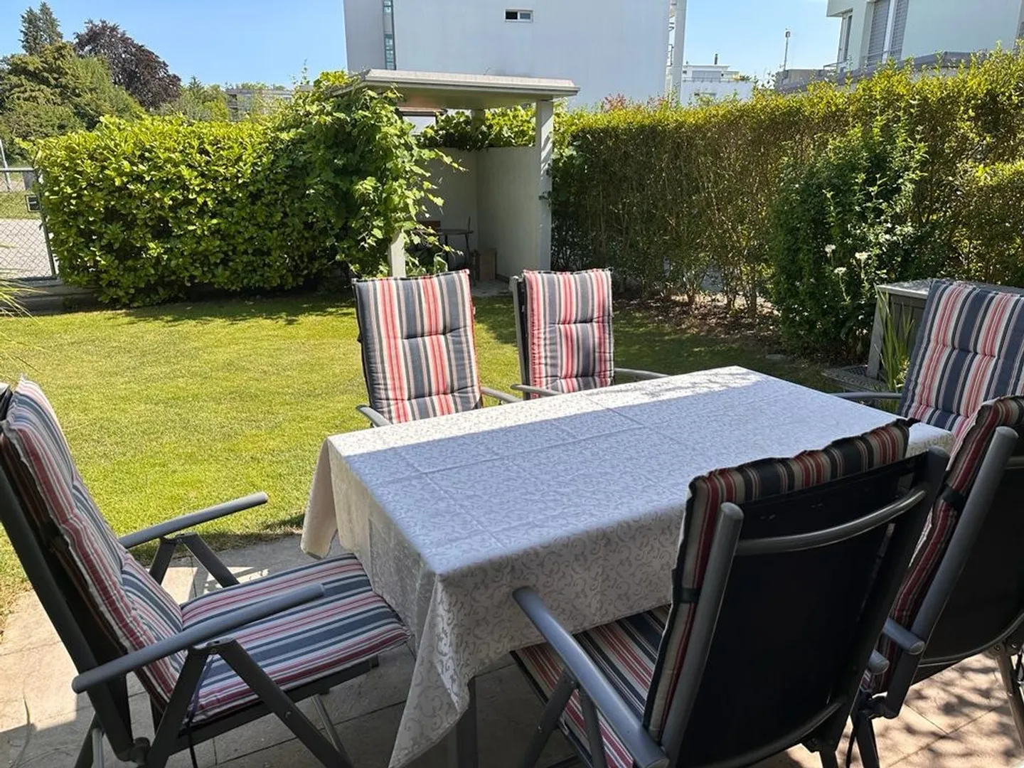 Helles WG-Zimmer in ruhiger Lage in Uster, nah zum Greifensee - Foto 16 von 16