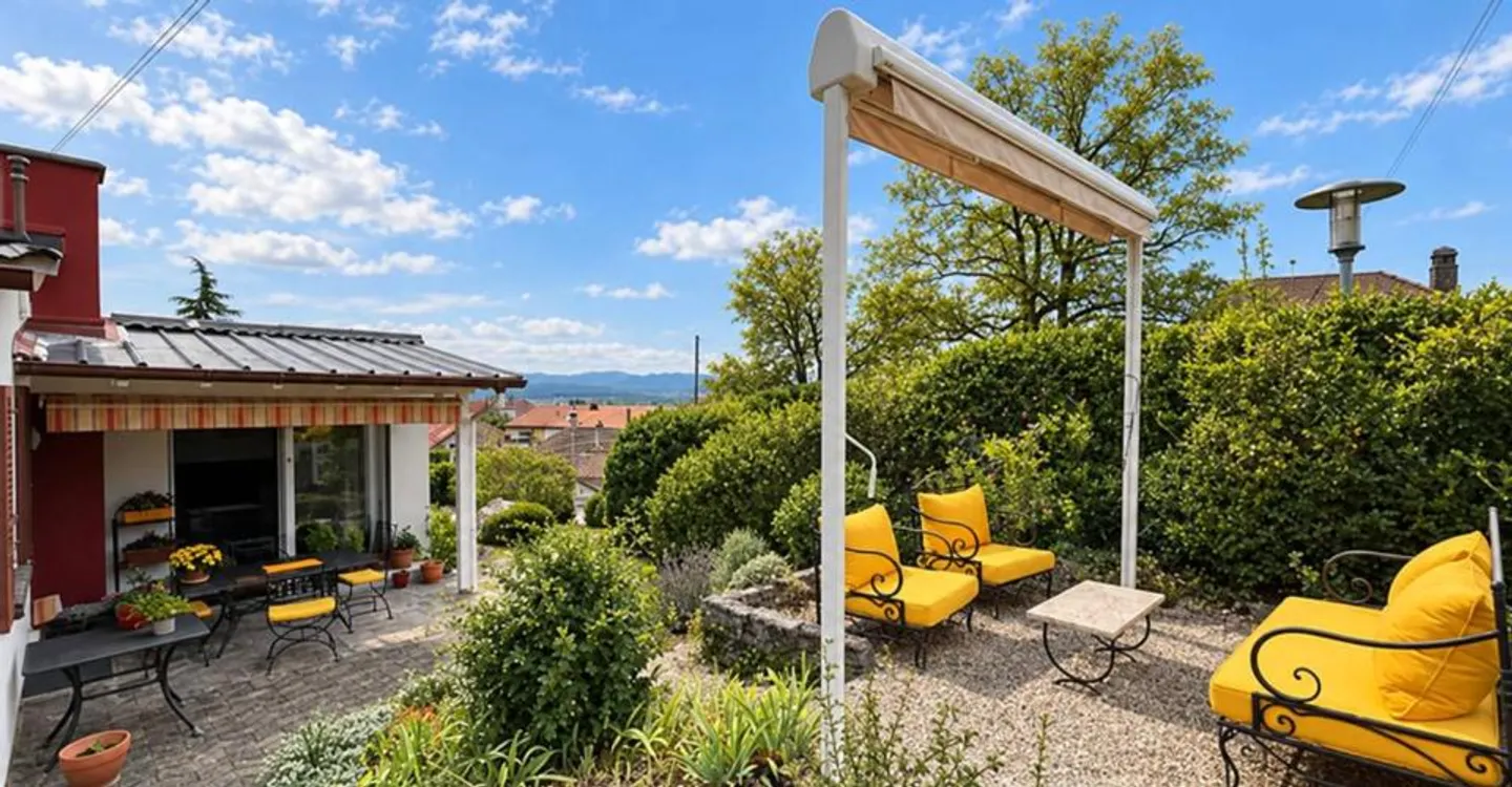 Villa individuelle avec un beau jardin à La Sarraz - Foto 2 von 12
