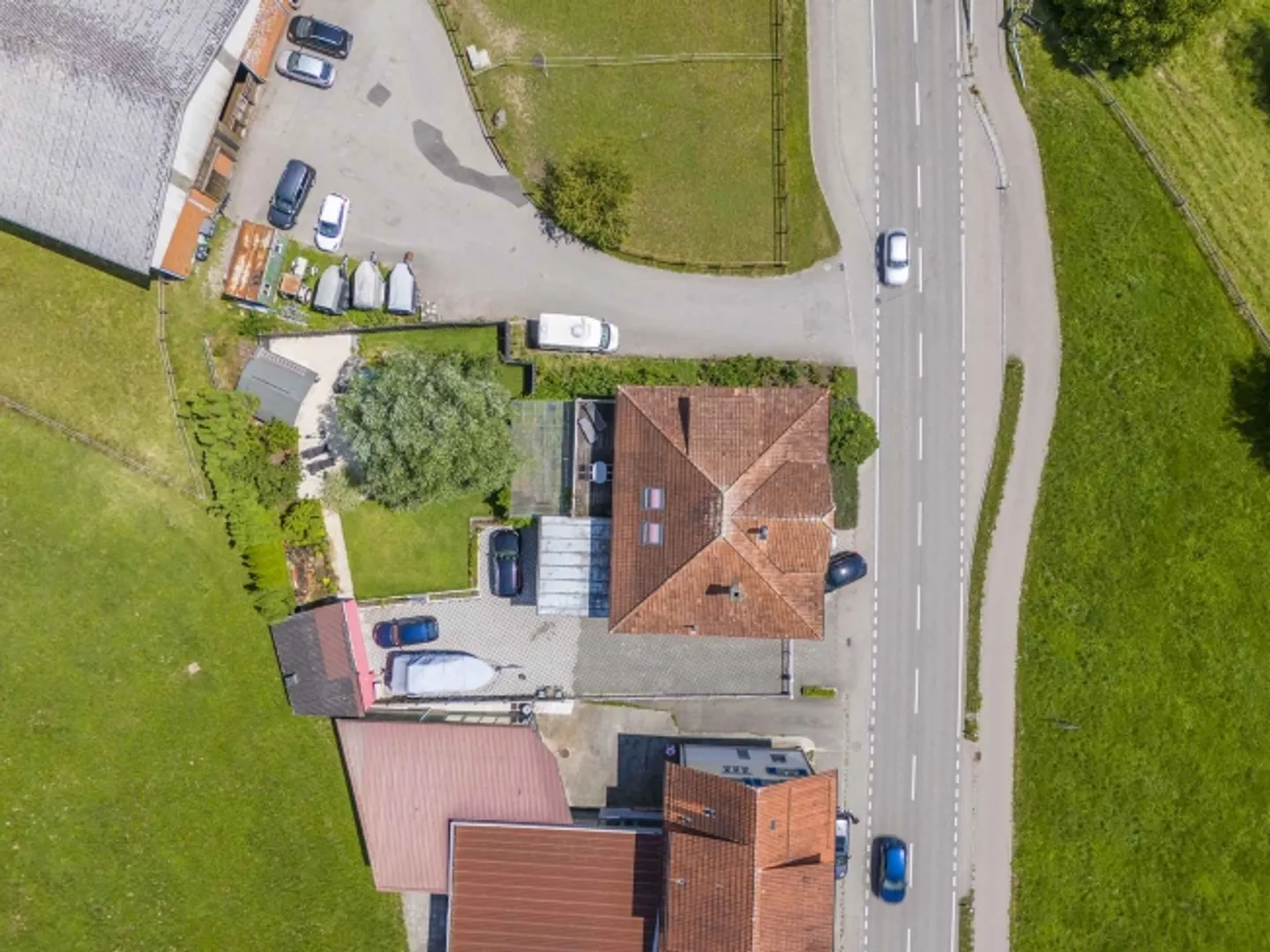 MERAVIGLIA DI FLESSIBILITÀ CON OLTRE 500 M² DI SPAZIO UTILE - Foto 6 di 8