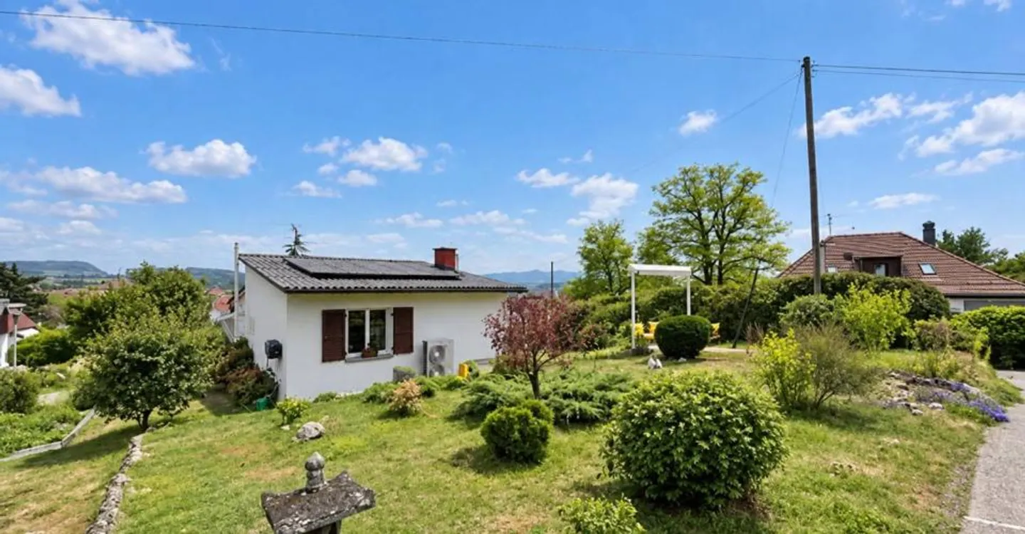 Villa individuelle avec un beau jardin à La Sarraz - Foto 5 von 12