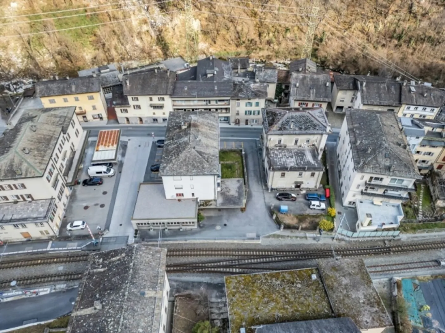 Historical Commercial and Residential Building - Photo 14 of 14