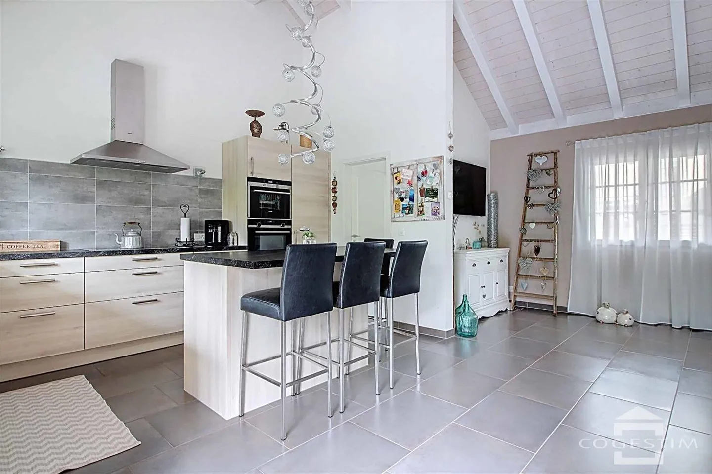 Villa 7 rooms - Photo 7 of 13