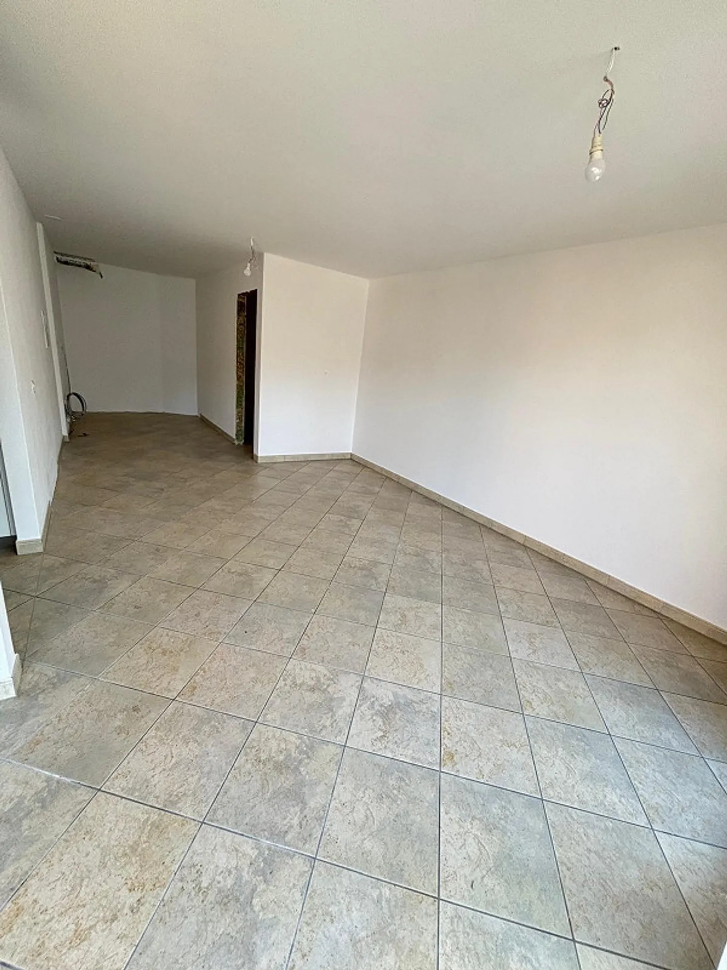 Accogliente bilocale al piano terra a Bellinzona - Foto 5 di 6