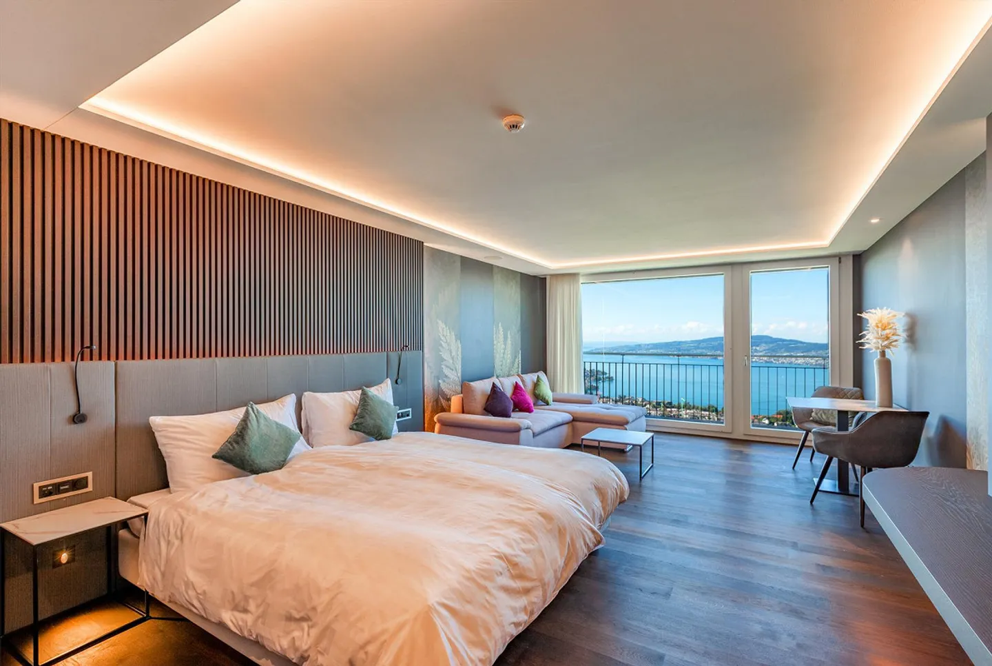 5-Star Living: Studio Apartment with Hotel Service and Wellness - Photo 1 of 19
