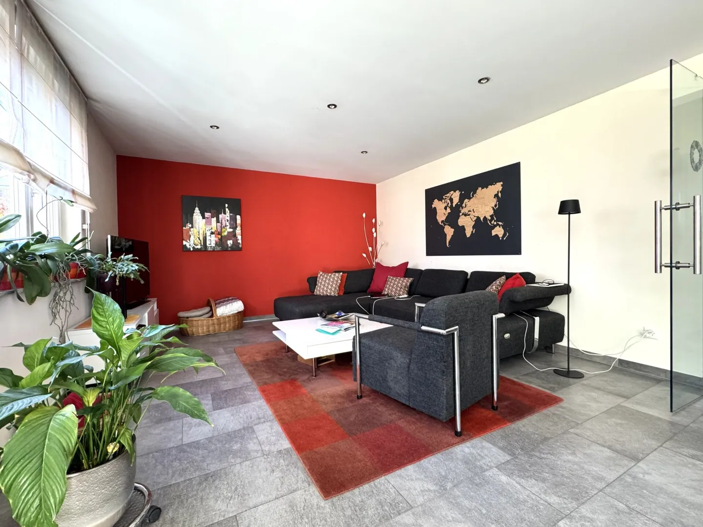 Casa unifamiliare ben tenuta di 6 1/2 stanze in vendita - Foto 6 di 17